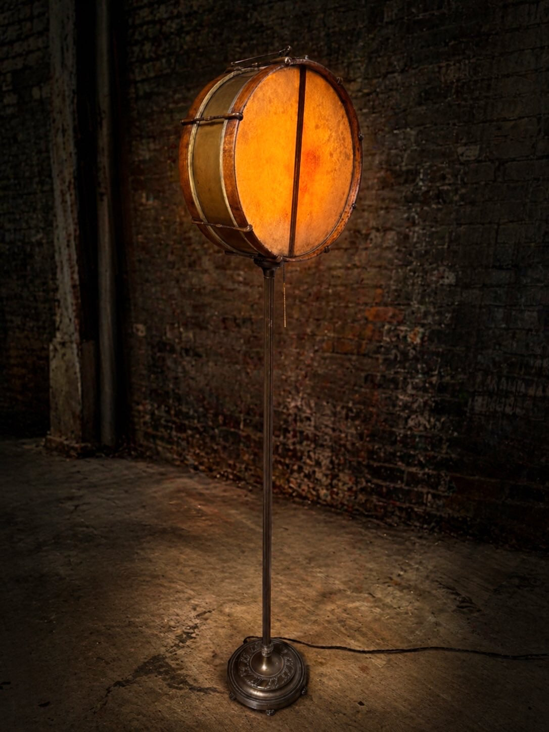 Vtg Wood & Brass Snare Drum Up-Cycled Floor Lamp ~ New Departure Snare Drum Lamp