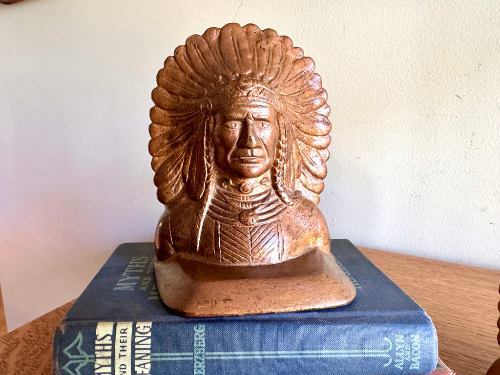 Vtg cast iron Indian Chief bookends - 1930's Native American Indian bookshelf display