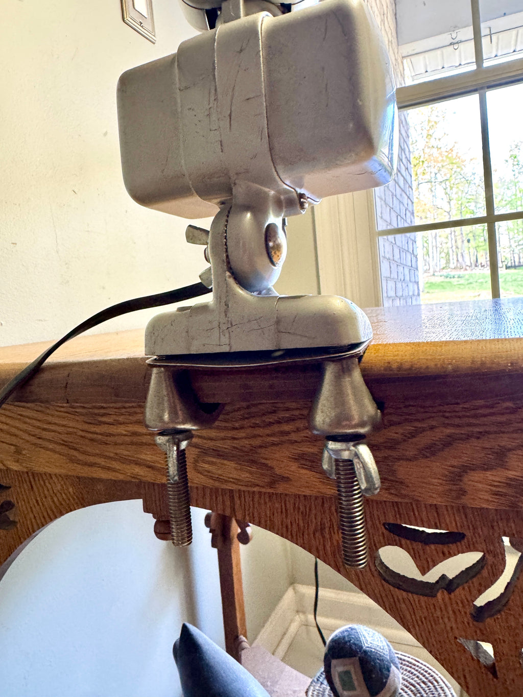 Dazor Floating Fixture P-2124 Clamp On Lamp ~ Industrial Floating Drafting Lamp