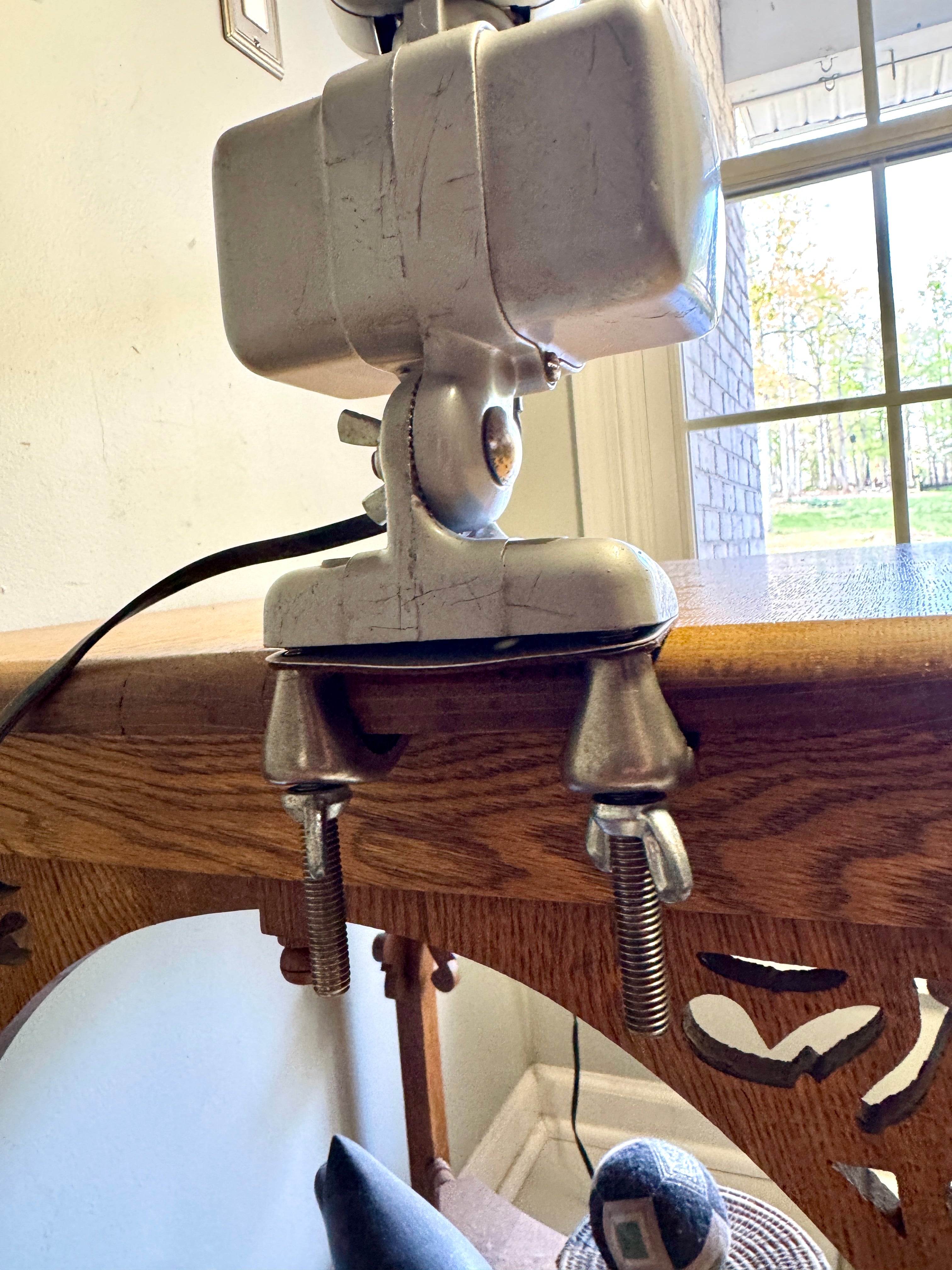 Dazor Floating Fixture P-2124 Clamp On Lamp ~ Industrial Floating Drafting Lamp