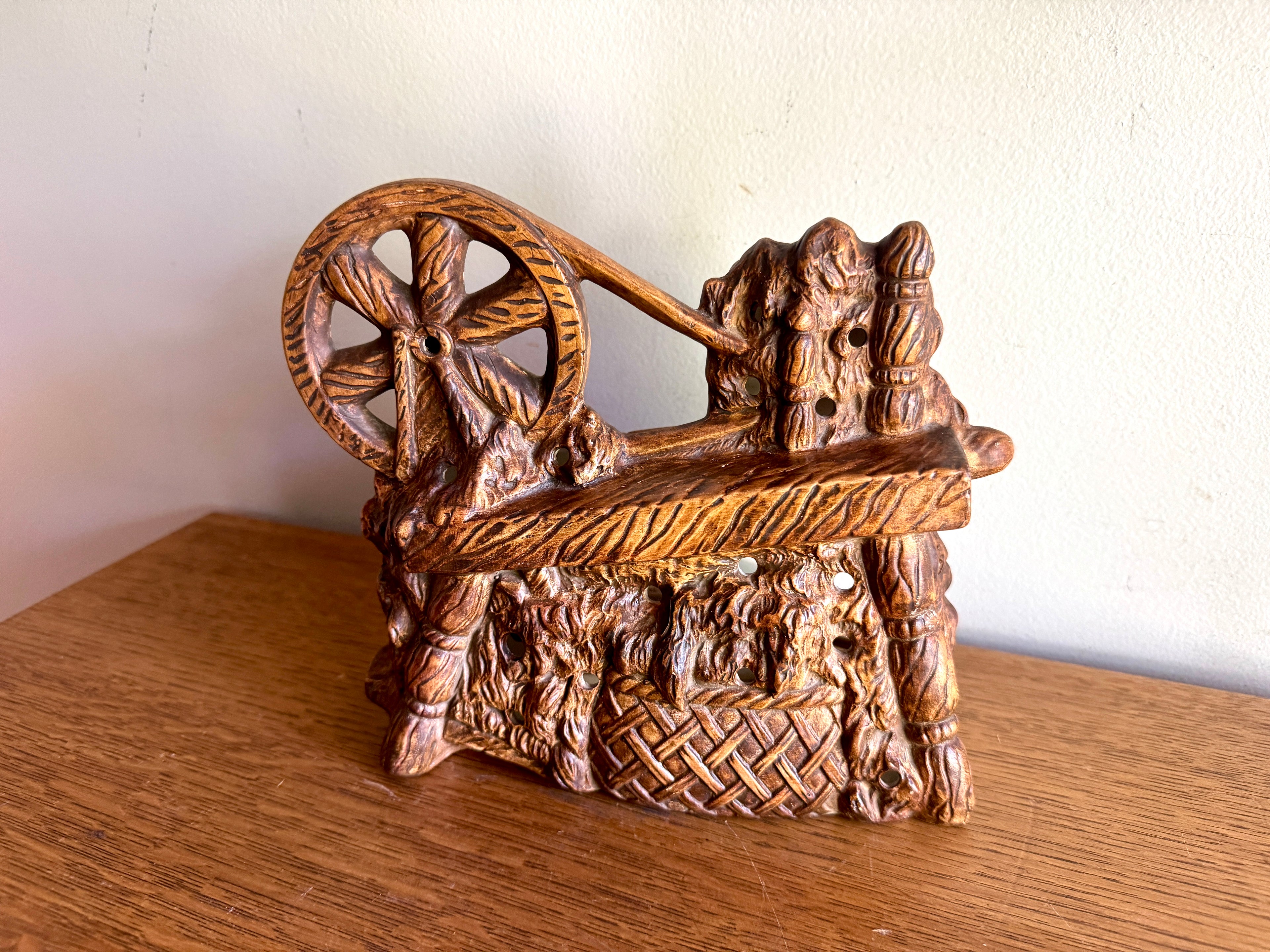 Vtg Ceramic Spinning Wheel TV Lamp ~ Spinning Wheel Television Set Lamp