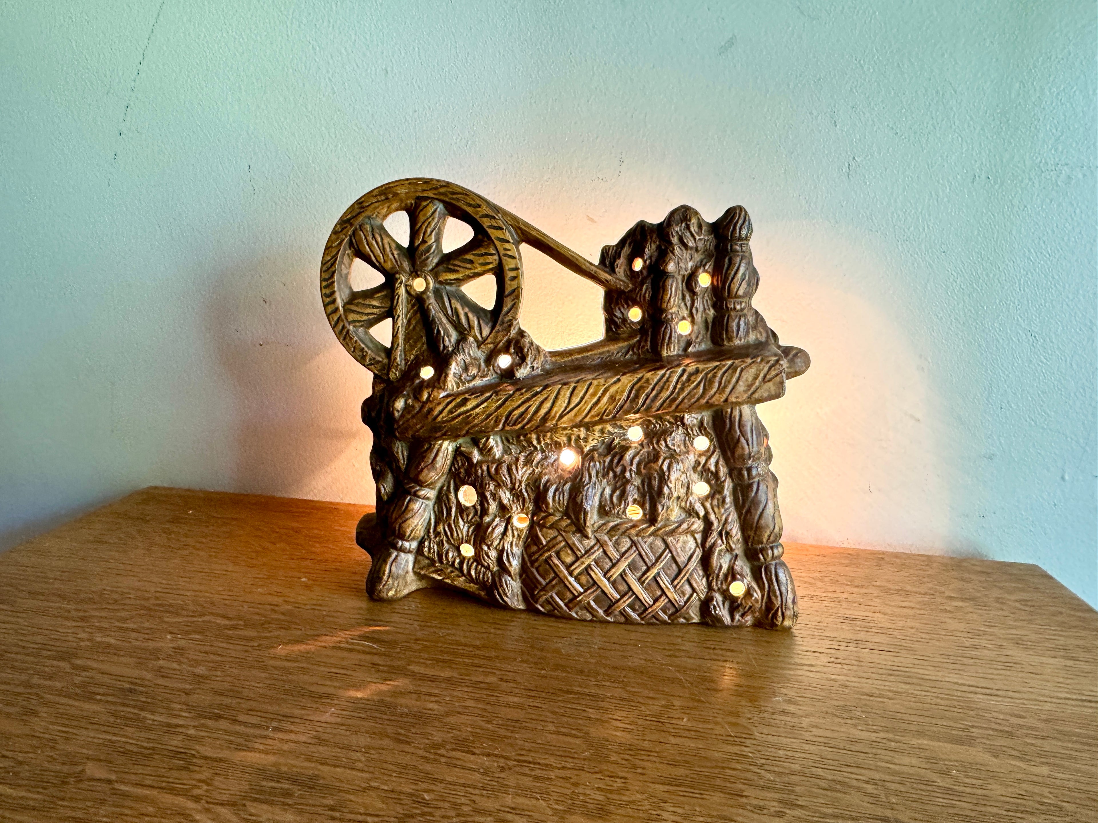 Vtg Ceramic Spinning Wheel TV Lamp ~ Spinning Wheel Television Set Lamp