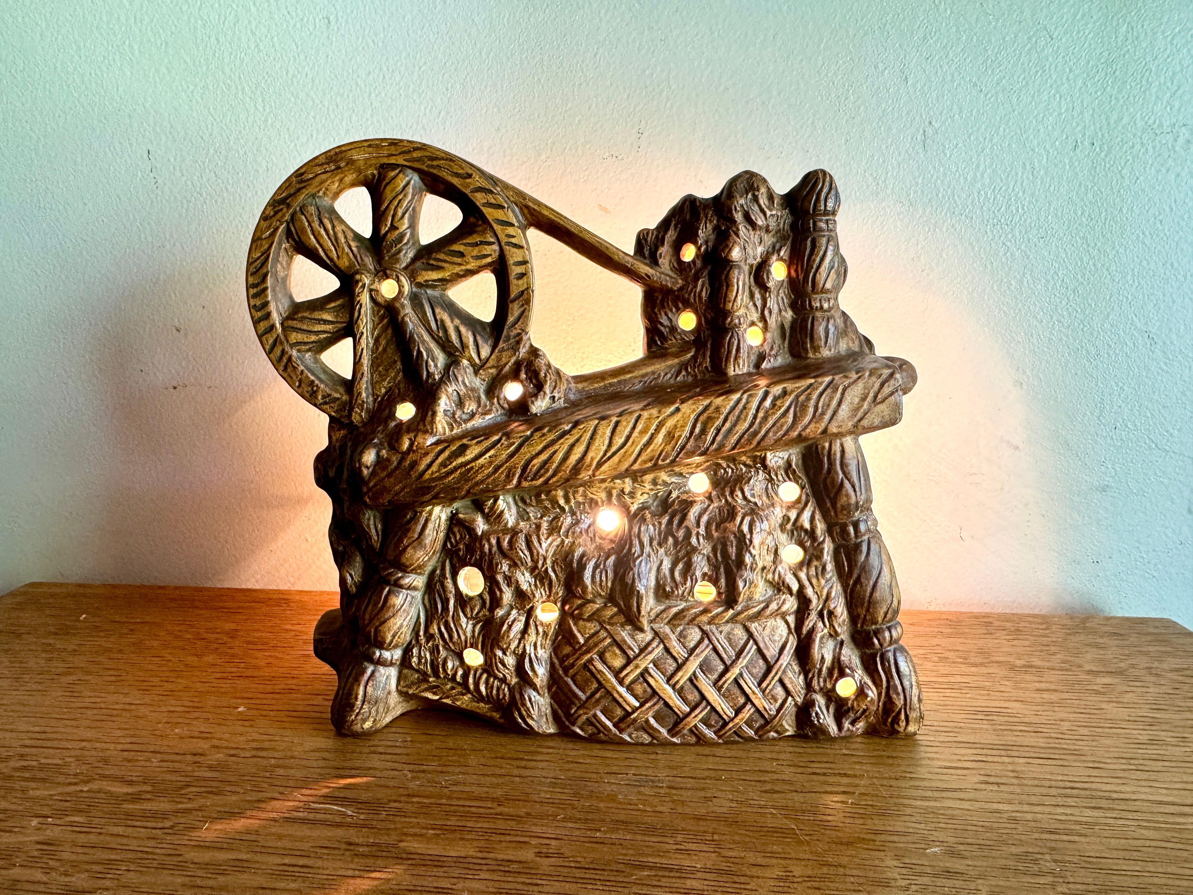 Vtg Ceramic Spinning Wheel TV Lamp ~ Spinning Wheel Television Set Lamp