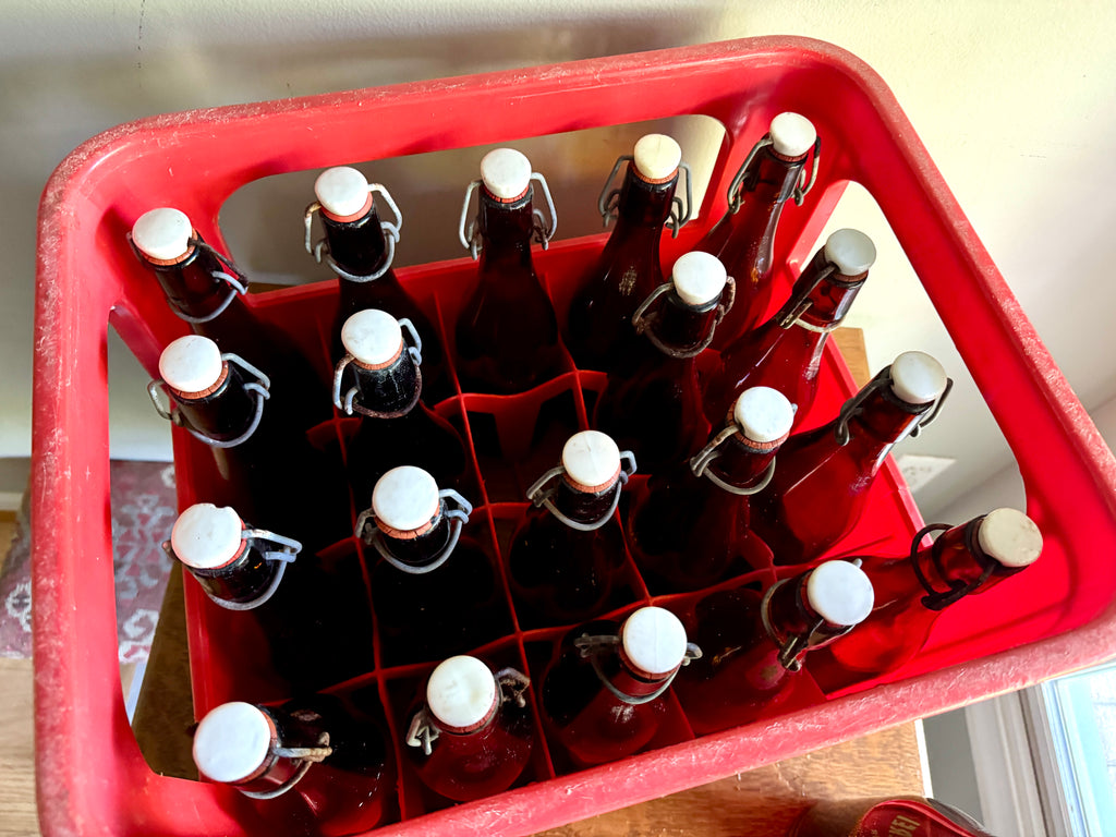 Vtg Löwenbrauerei Grafenwöhr Beer Crate with 20 Flip Top Bottles