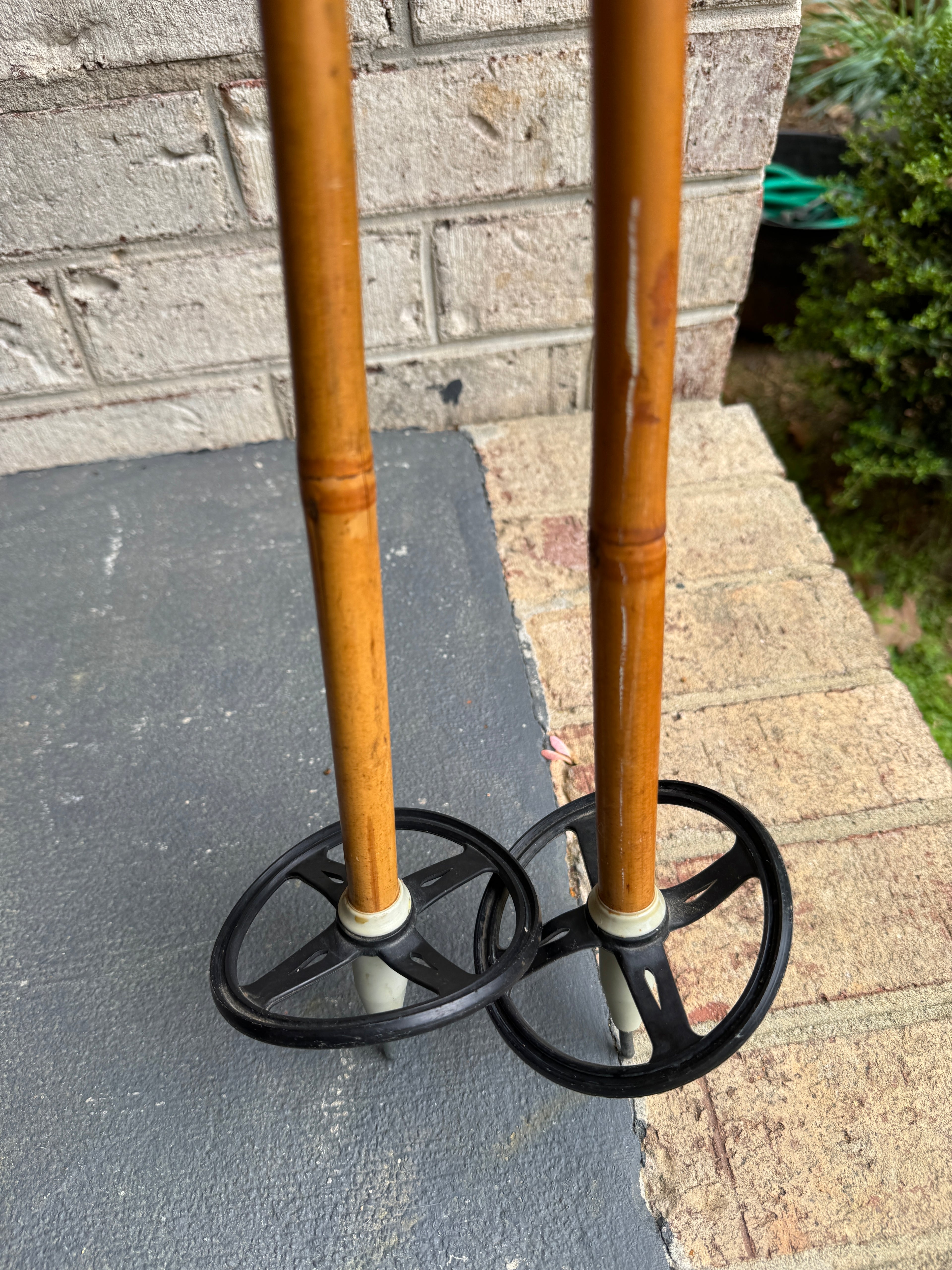 Vtg Liljedahl Tryli Staven Bamboo Ski Poles 160 cm with Leather Wrist Straps