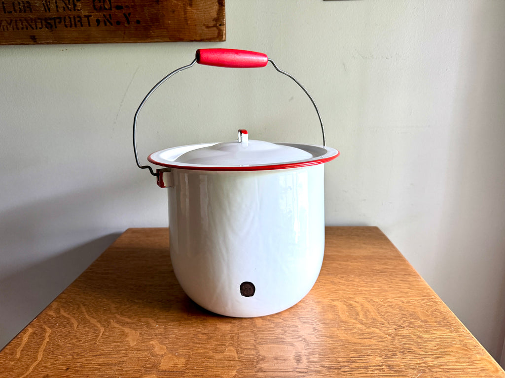 1940's Fesco Enamelware Lidded Pot ~ White Enamel Lidded Pot with Wooden Handle ~ Chamber Pot