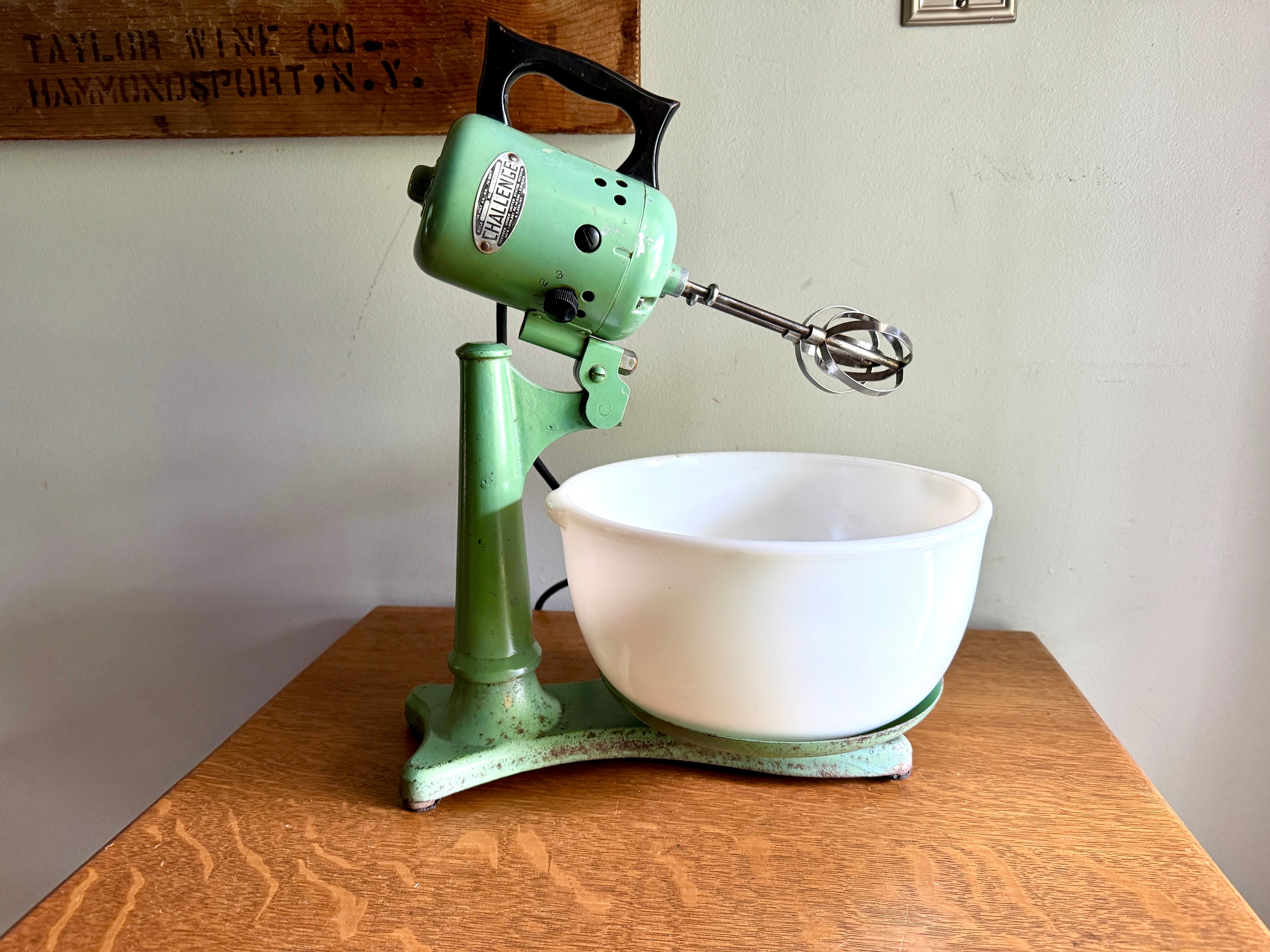 Antique "CHALLENGE" 3 Speed Mixer Stand  ~ 1920's Working #1658 Jadeite Green &  9" Milk Glass Bowl