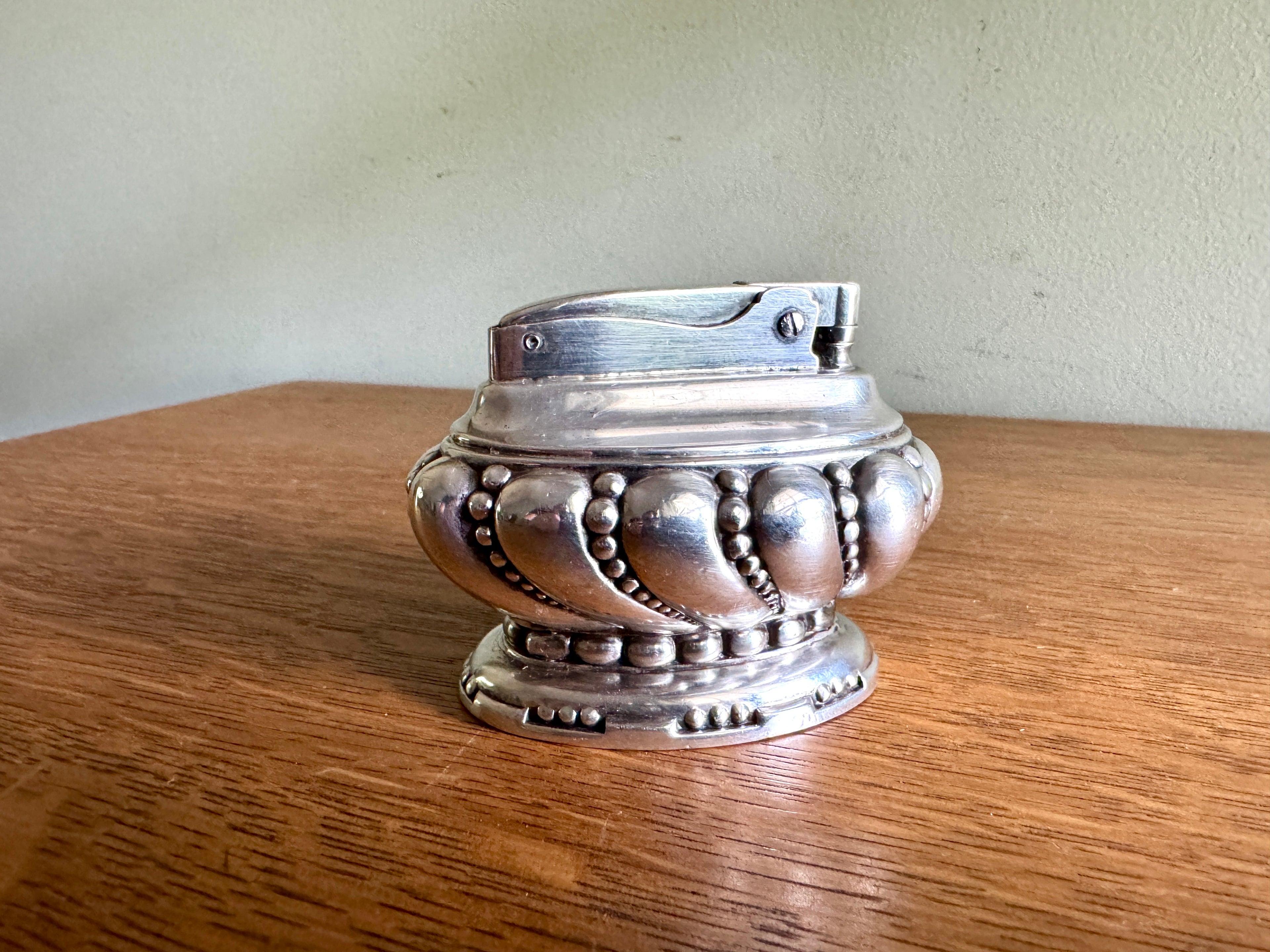 1940’s Working Ronson Silver-plated "CROWN" Heavy Table Lighter ~ Art Deco Table Lighter (Copy)