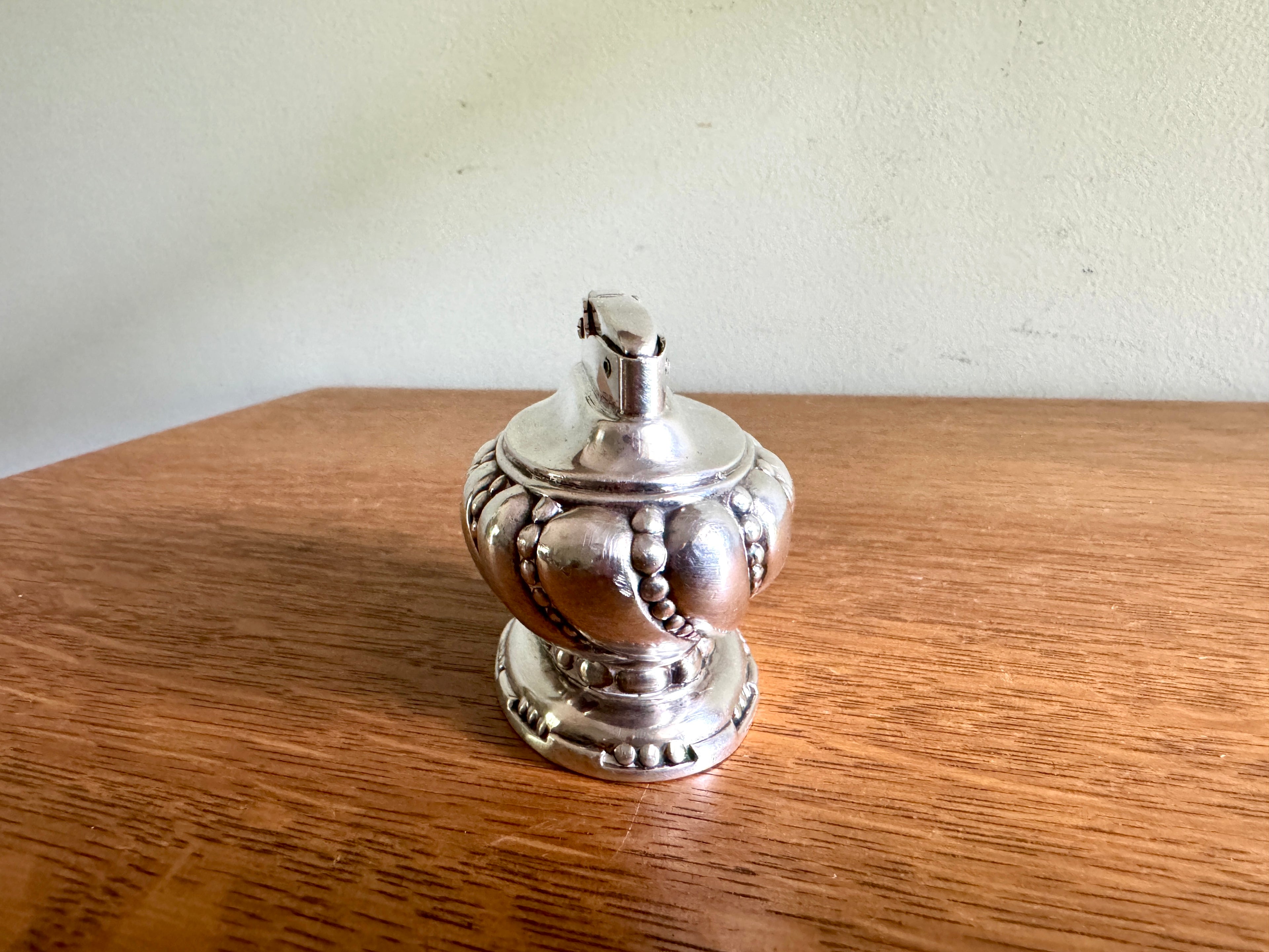1940’s Working Ronson Silver-plated "CROWN" Heavy Table Lighter ~ Art Deco Table Lighter (Copy)