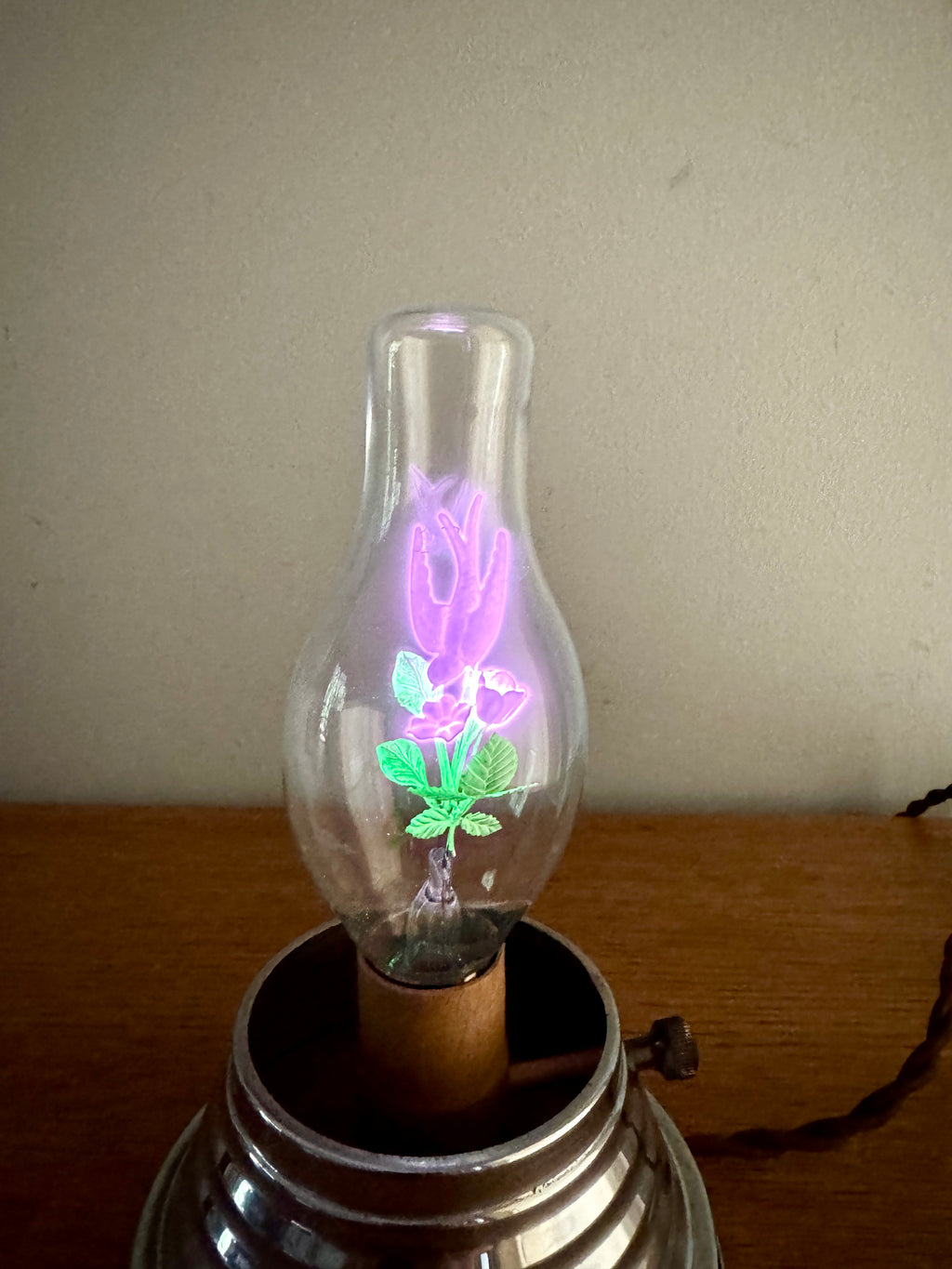 1940's Aerolux Light Bulb Swallow Bird in Flowers ~ Aerolux Glowing Bird and Flower Bulb