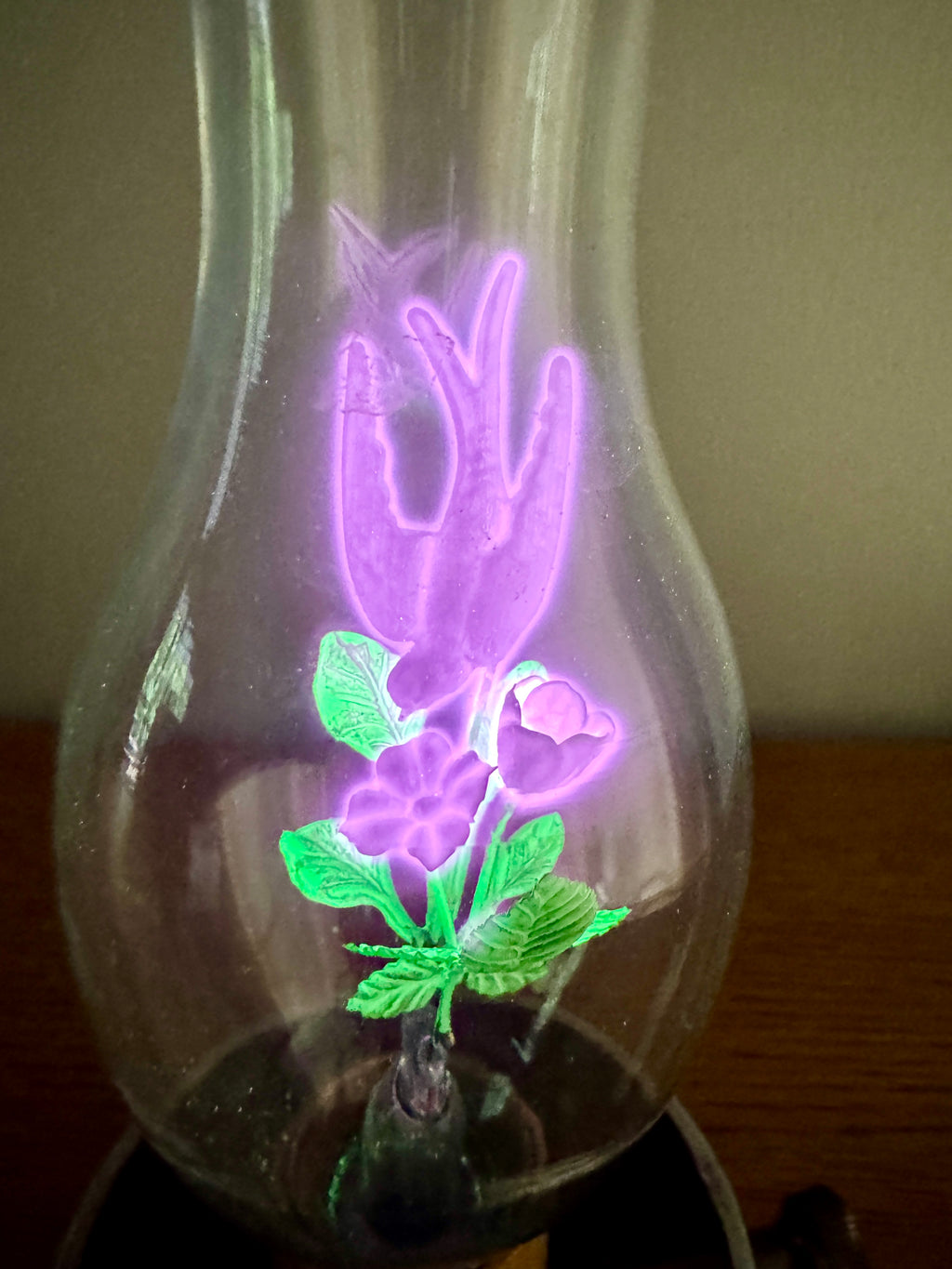 1940's Aerolux Light Bulb Swallow Bird in Flowers ~ Aerolux Glowing Bird and Flower Bulb