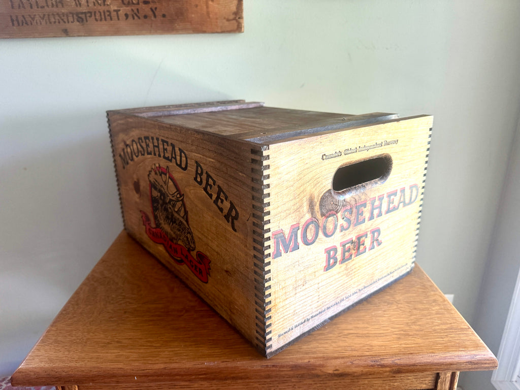Moosehead Beer Wooden Crate ~ Wood Checkerboard Lid Crate Box ~ Canadian Beer Crate