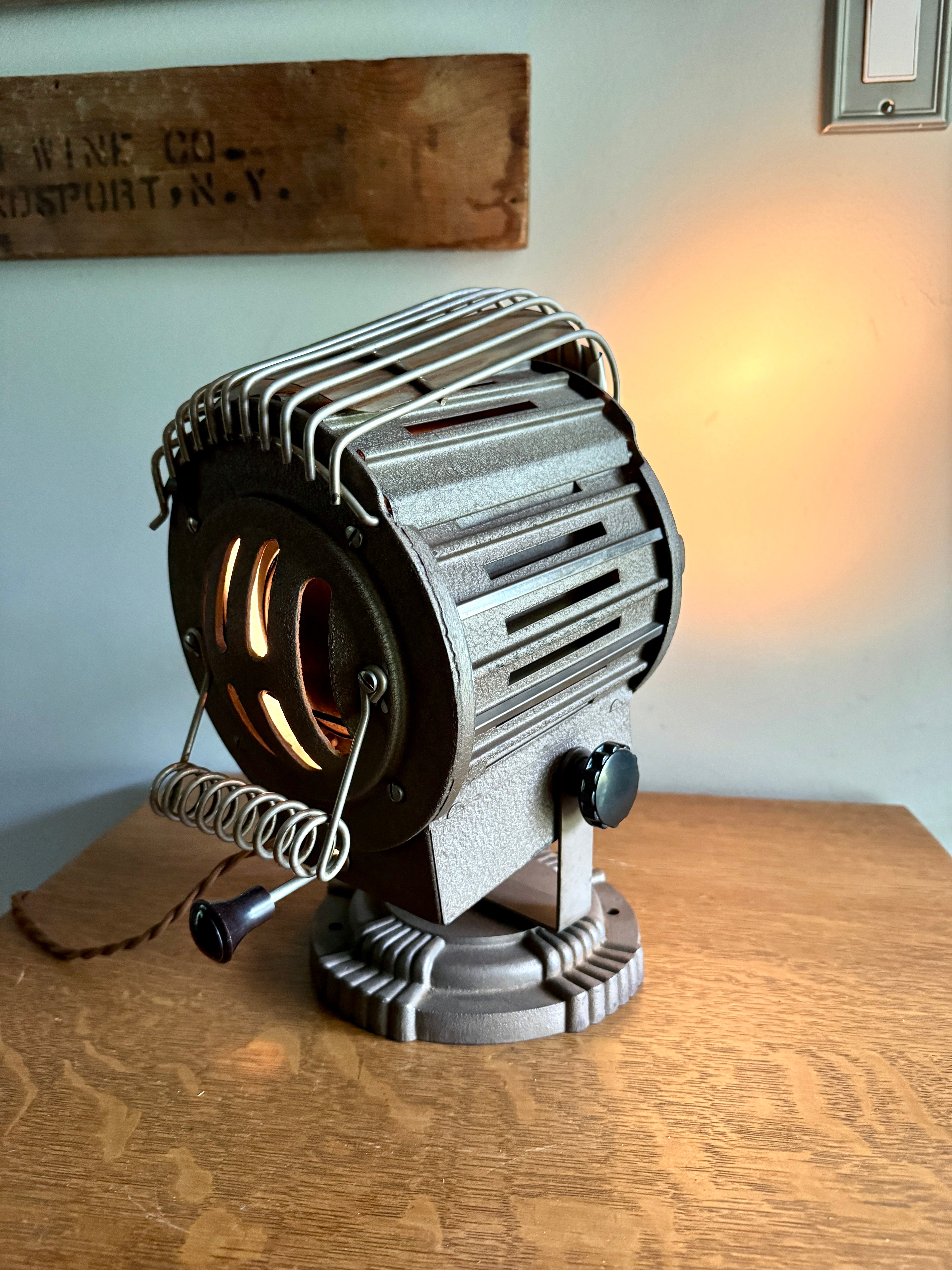 1950s Repurposed Bantam Super Spot Theatre Light by Golde Mfg. Co. Chicago ~ Stage Light Desk Lamp