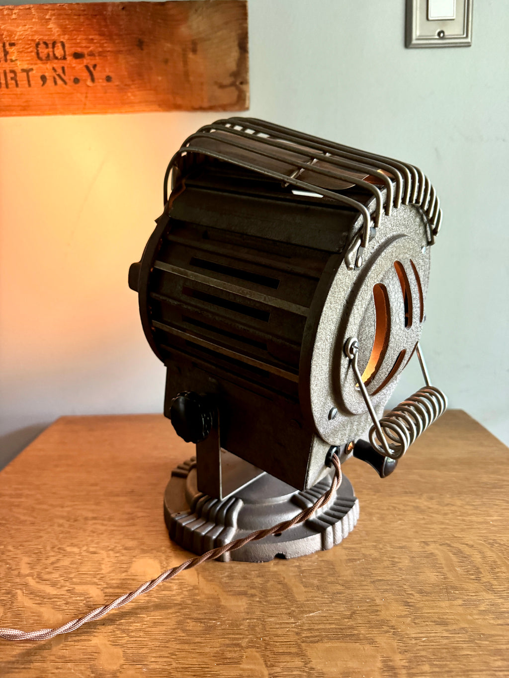 1950s Repurposed Bantam Super Spot Theatre Light by Golde Mfg. Co. Chicago ~ Stage Light Desk Lamp
