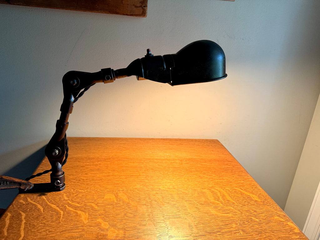 1930s Industrial Screw On Adjustable Task Desk Lamp by Fostoria American Design ~ Distressed Shop Lamp