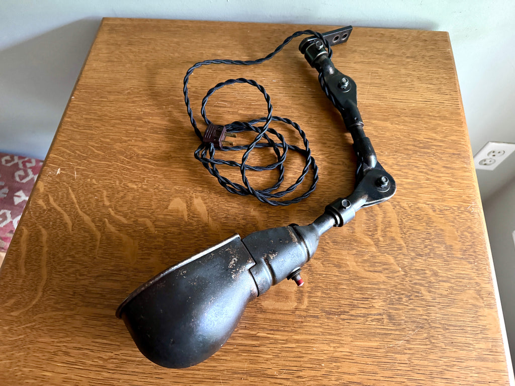 1930s Industrial Screw On Adjustable Task Desk Lamp by Fostoria American Design ~ Distressed Shop Lamp