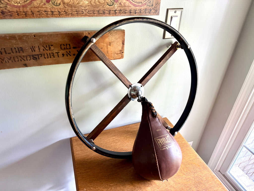 Vtg Everlast Wood Frame and RIng Speed Bag ~ Everlast Leather Speed Bag