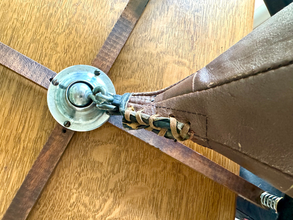 Vtg Everlast Wood Frame and RIng Speed Bag ~ Everlast Leather Speed Bag