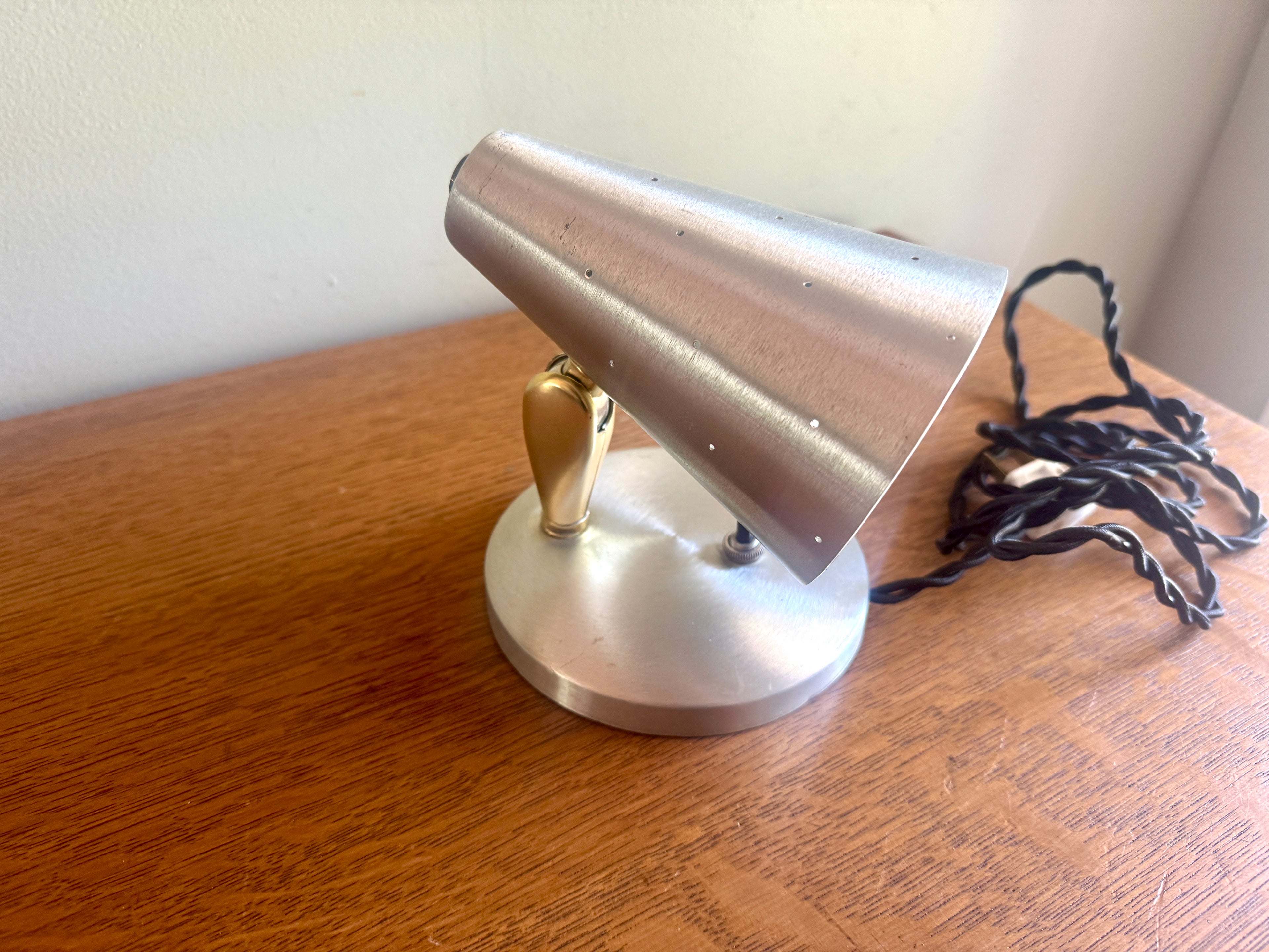 Vtg Mid-Century Modern Swivel Cone Wall Light Lamp Sconce ~ Silver tone Mcm Wall Sconce