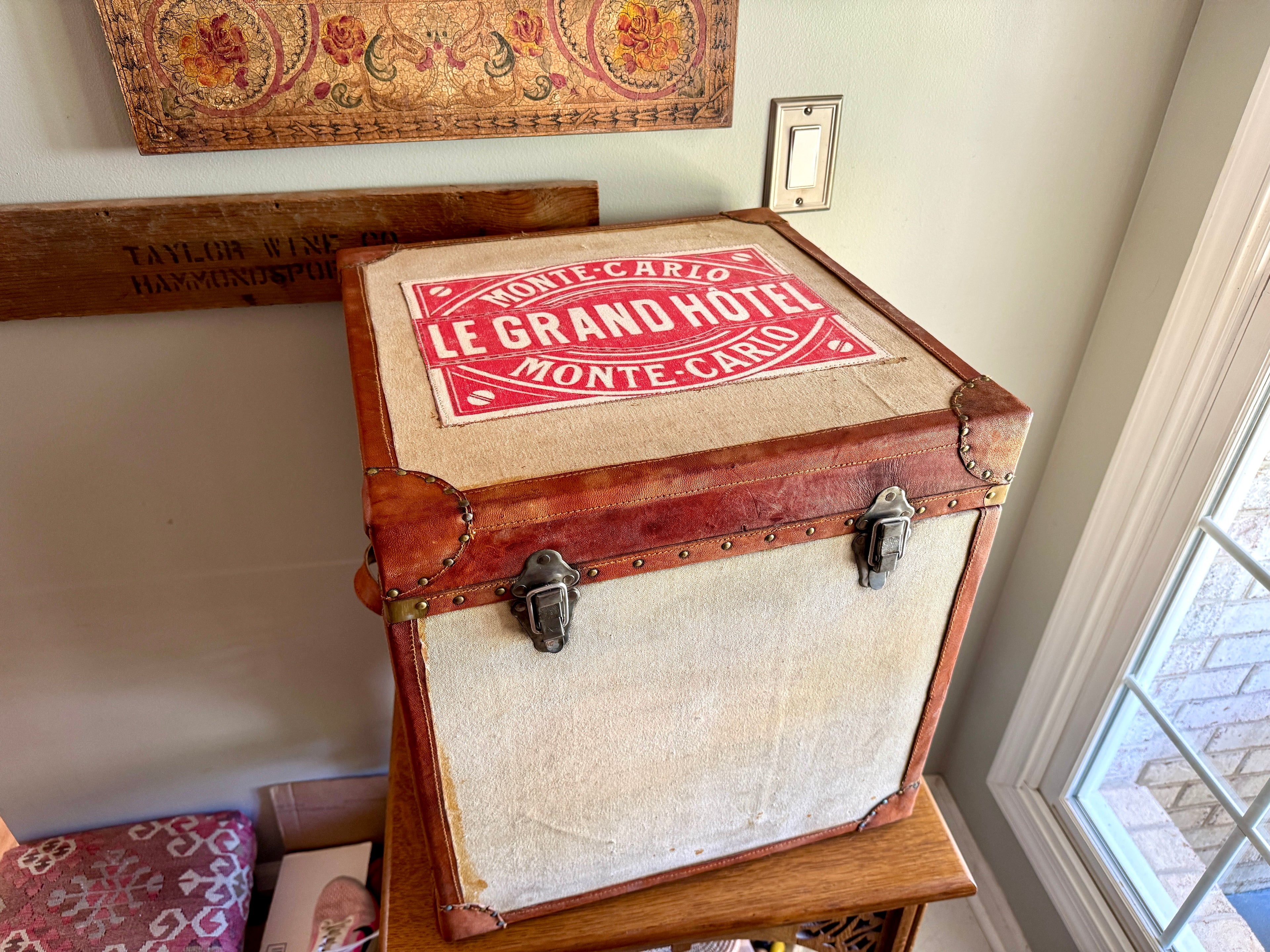 Vtg Grand Hotel Travel Trunk Steamer Chest ~ Decorative Wood Collectible Storage Box