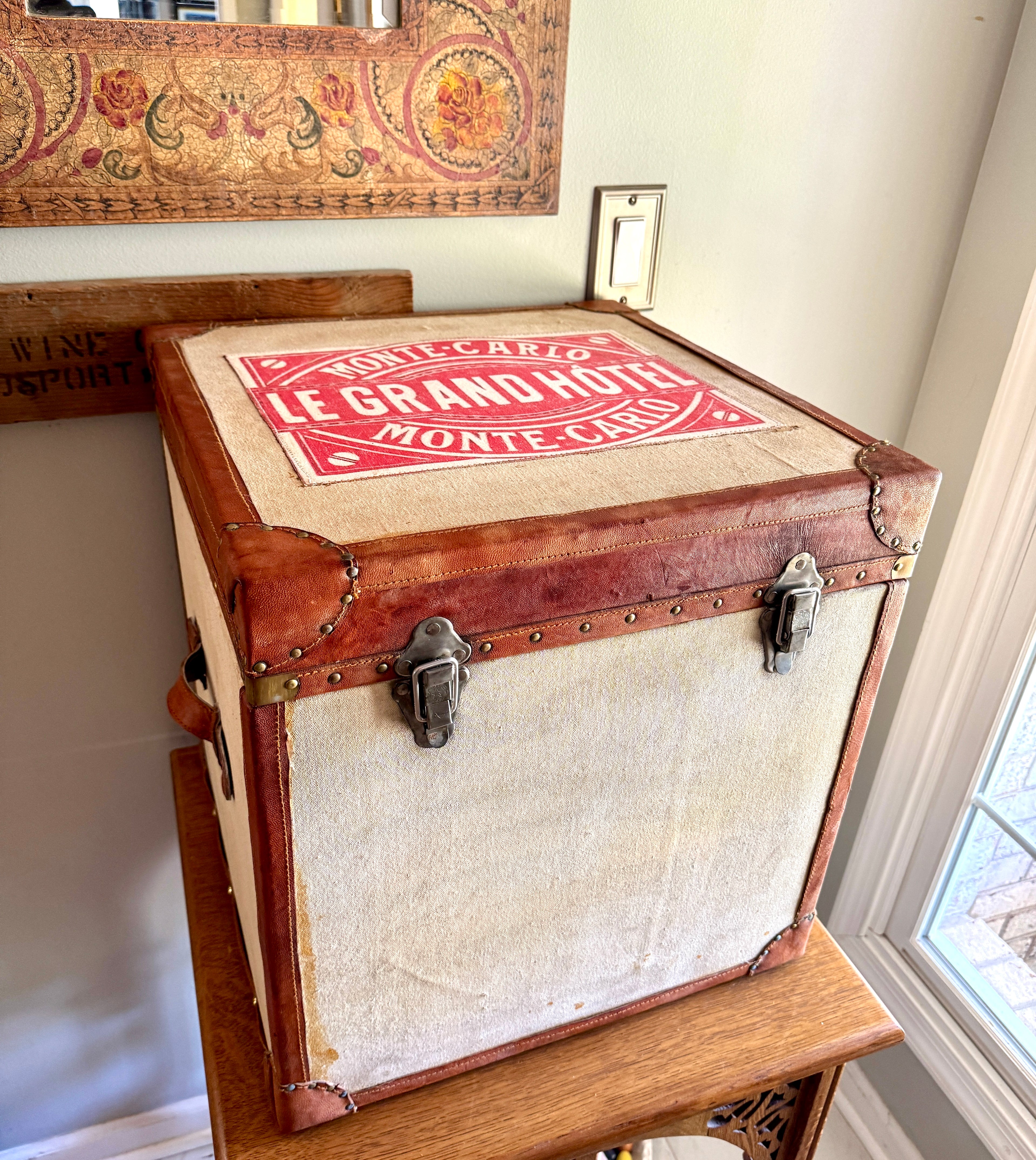 Vtg Grand Hotel Travel Trunk Steamer Chest ~ Decorative Wood Collectible Storage Box