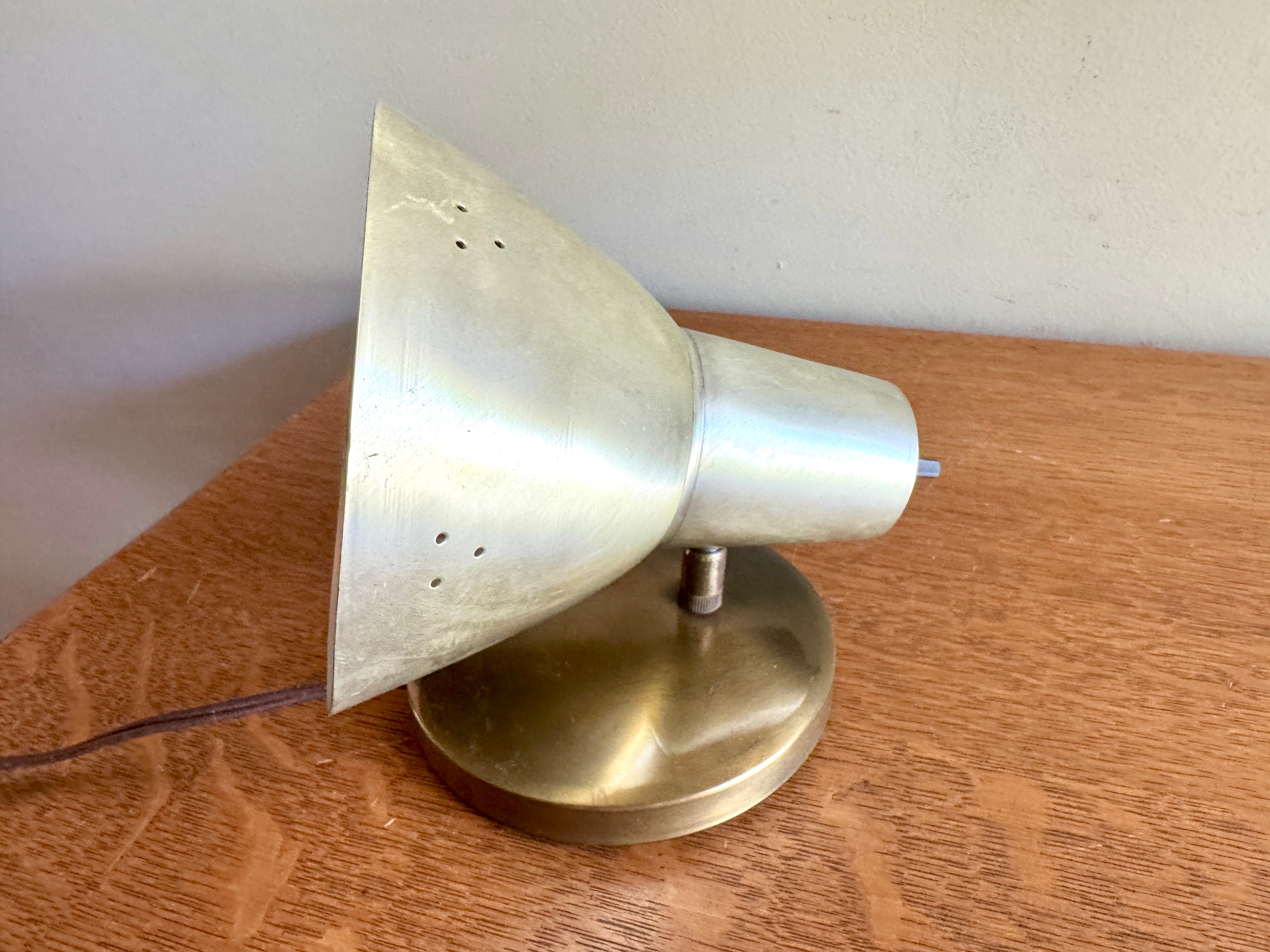 Vtg Mid-Century Modern Swivel Cone Wall Light Lamp Sconce ~ Silver tone Mcm Wall Sconce (Copy)