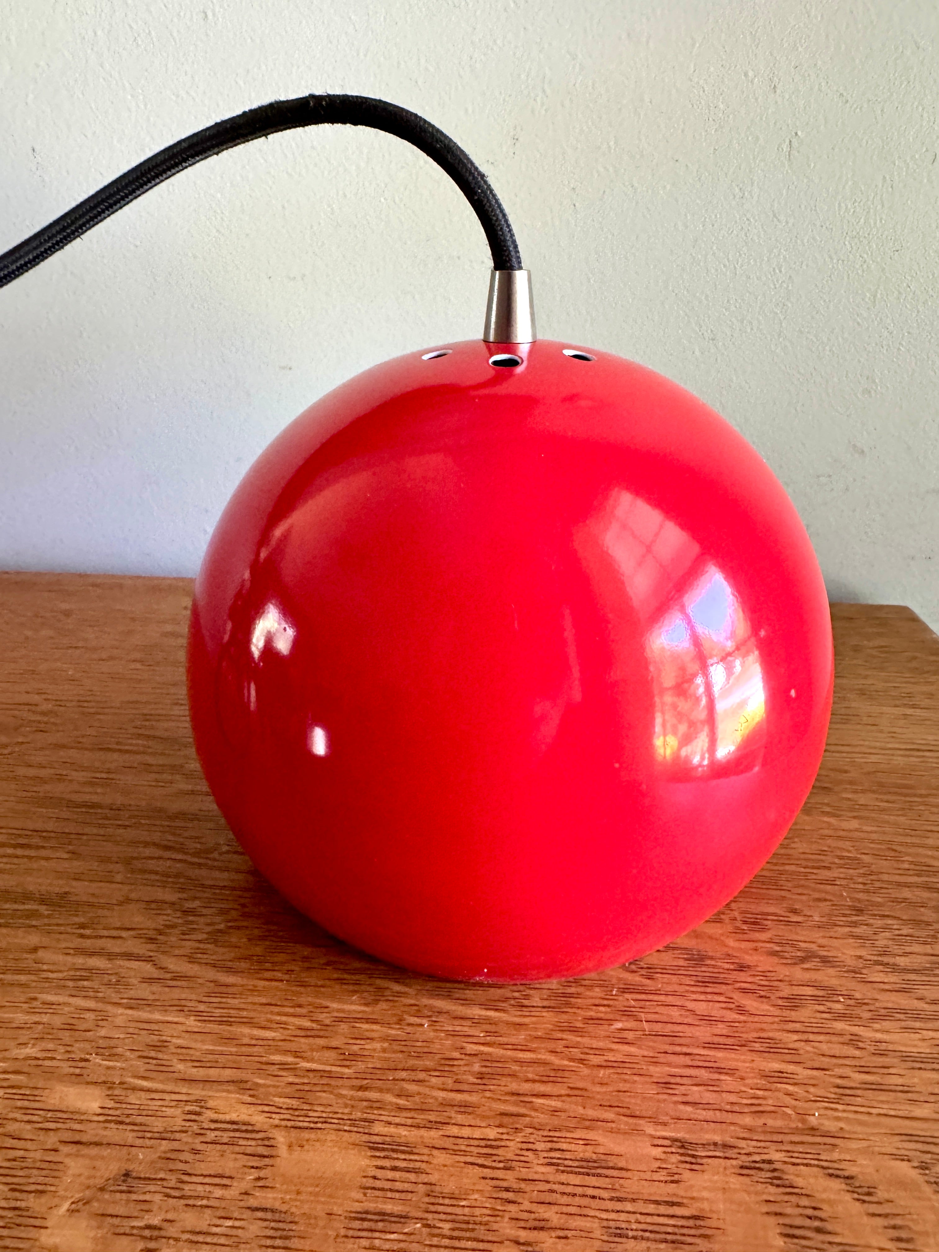 Vtg E.S. Horn Red Enamel Globe Pendant Lamp ~ MCM Pendant Lamp