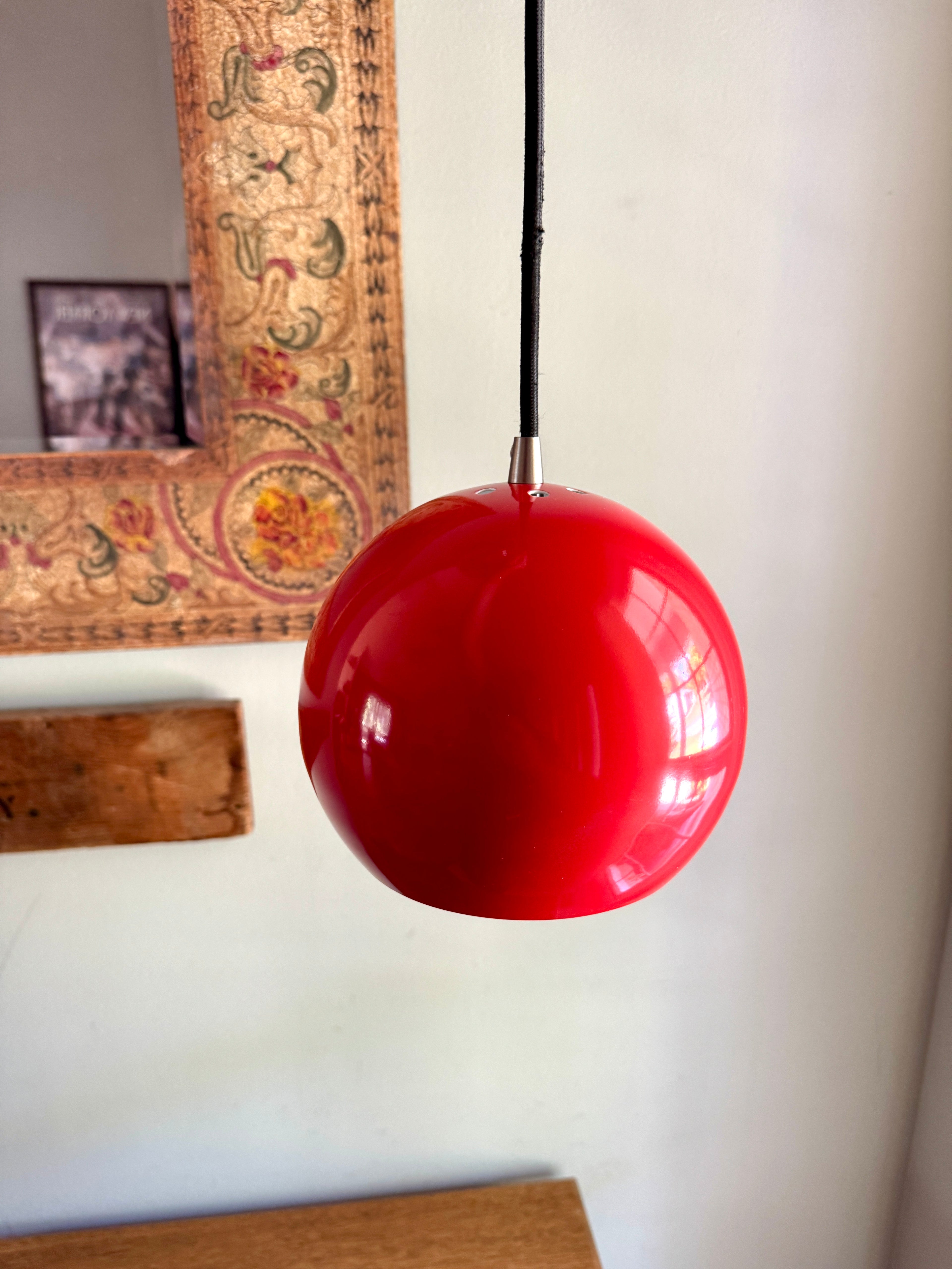 Vtg E.S. Horn Red Enamel Globe Pendant Lamp ~ MCM Pendant Lamp