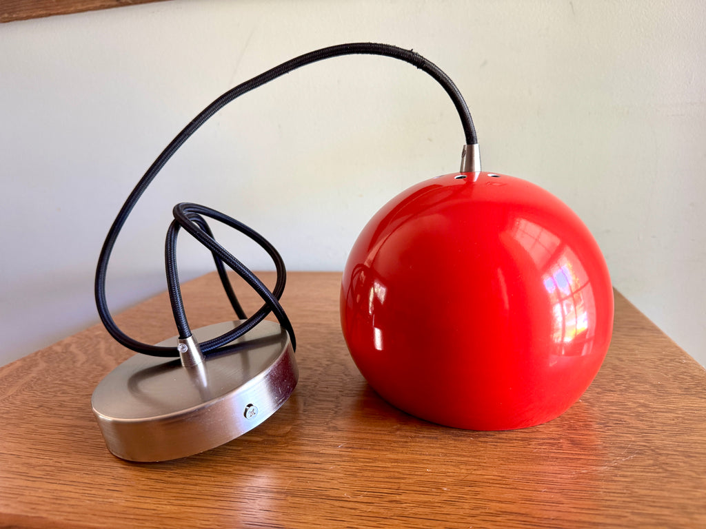 Vtg E.S. Horn Red Enamel Globe Pendant Lamp ~ MCM Pendant Lamp
