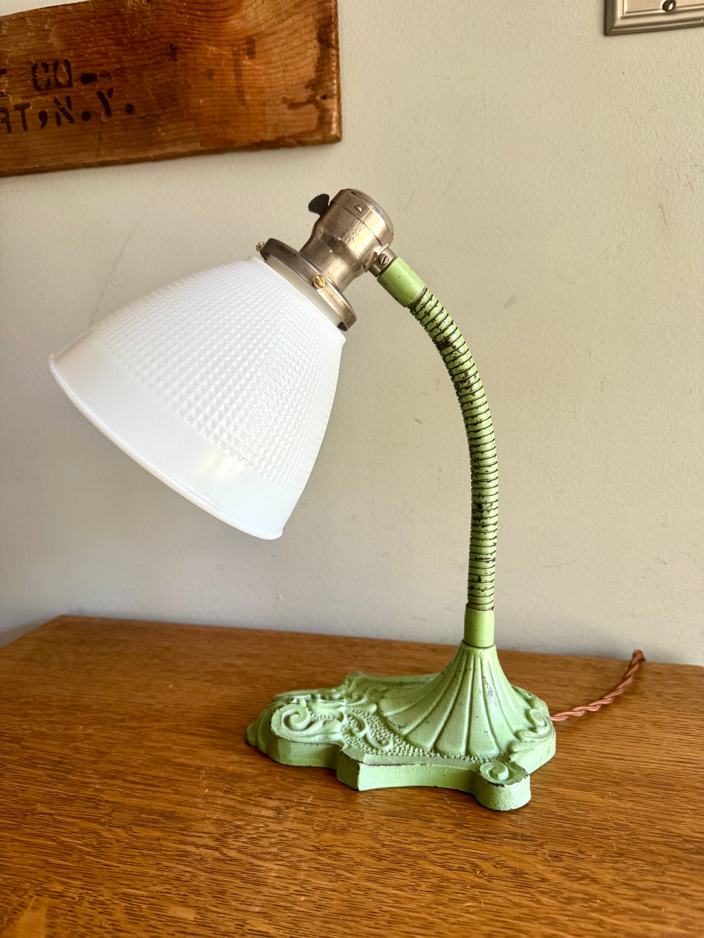 Vtg Green Cast Iron Gooseneck Lamp With Milkglass Shade ~ Ornate Cast Iron Desk Lamp