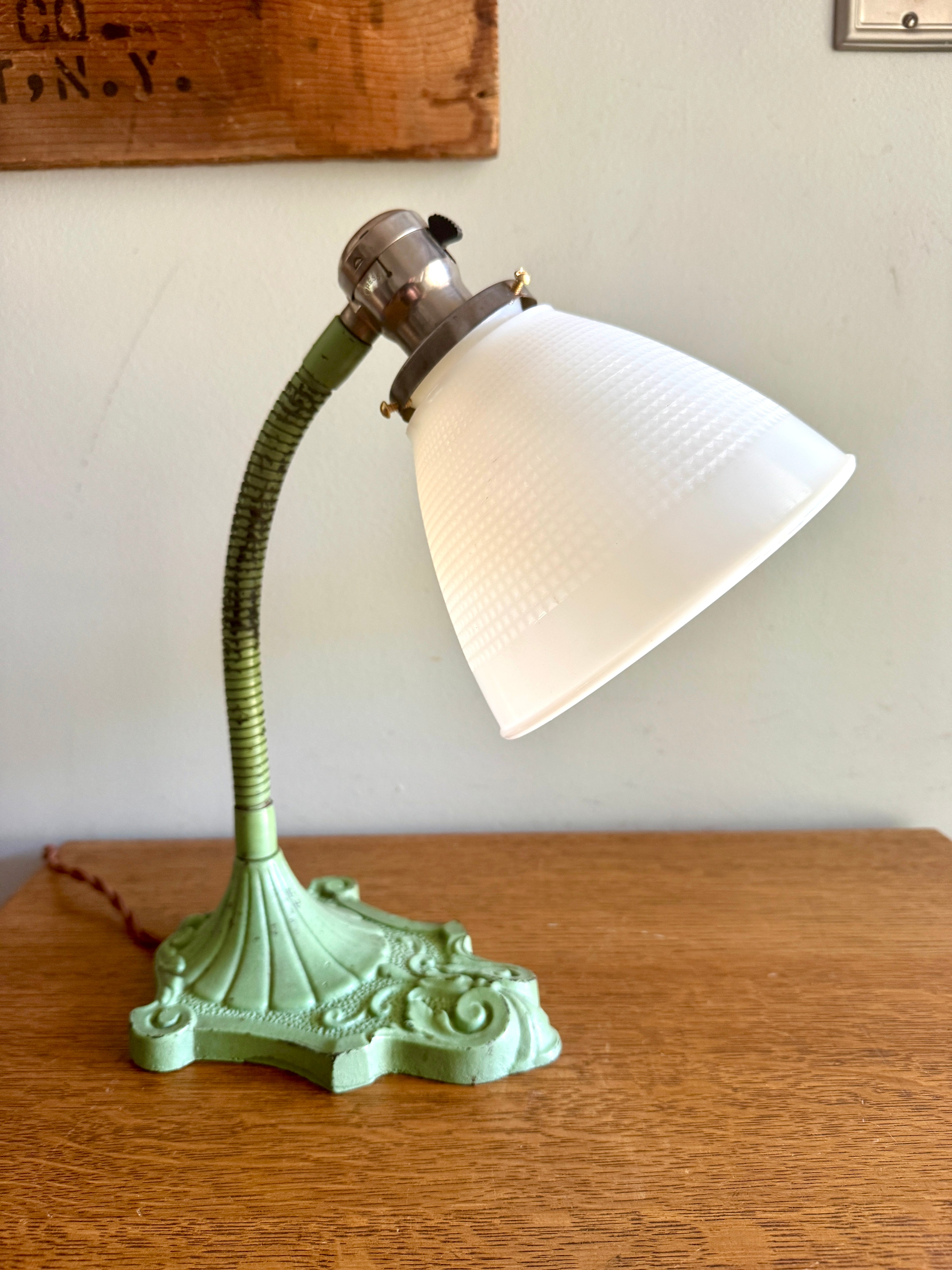 Vtg Green Cast Iron Gooseneck Lamp With Milkglass Shade ~ Ornate Cast Iron Desk Lamp