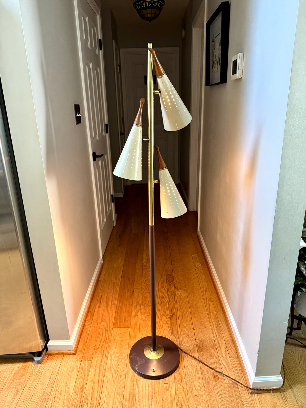 Vtg MCM Danish 3 Cone Shade Floor Lamp ~ 3 Bullet Shade MCM Floor Lamp