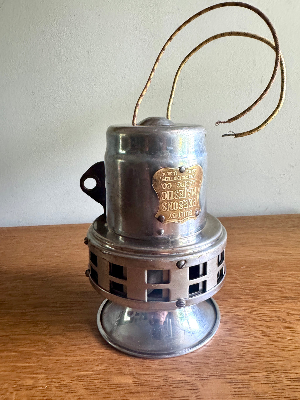 Early Persons Majestic Mfg Co. Electric Siren ~ Chrome Persons Majestic 12v Siren