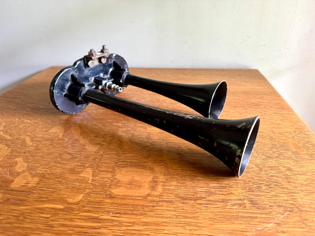 Vtg Metal Double Trombone Air Horn ~ Dual Truck/Car Air Horns