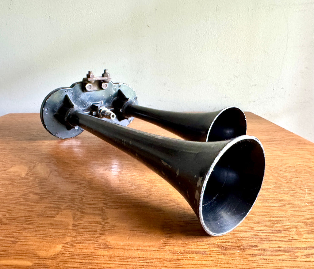 Vtg Metal Double Trombone Air Horn ~ Dual Truck/Car Air Horns