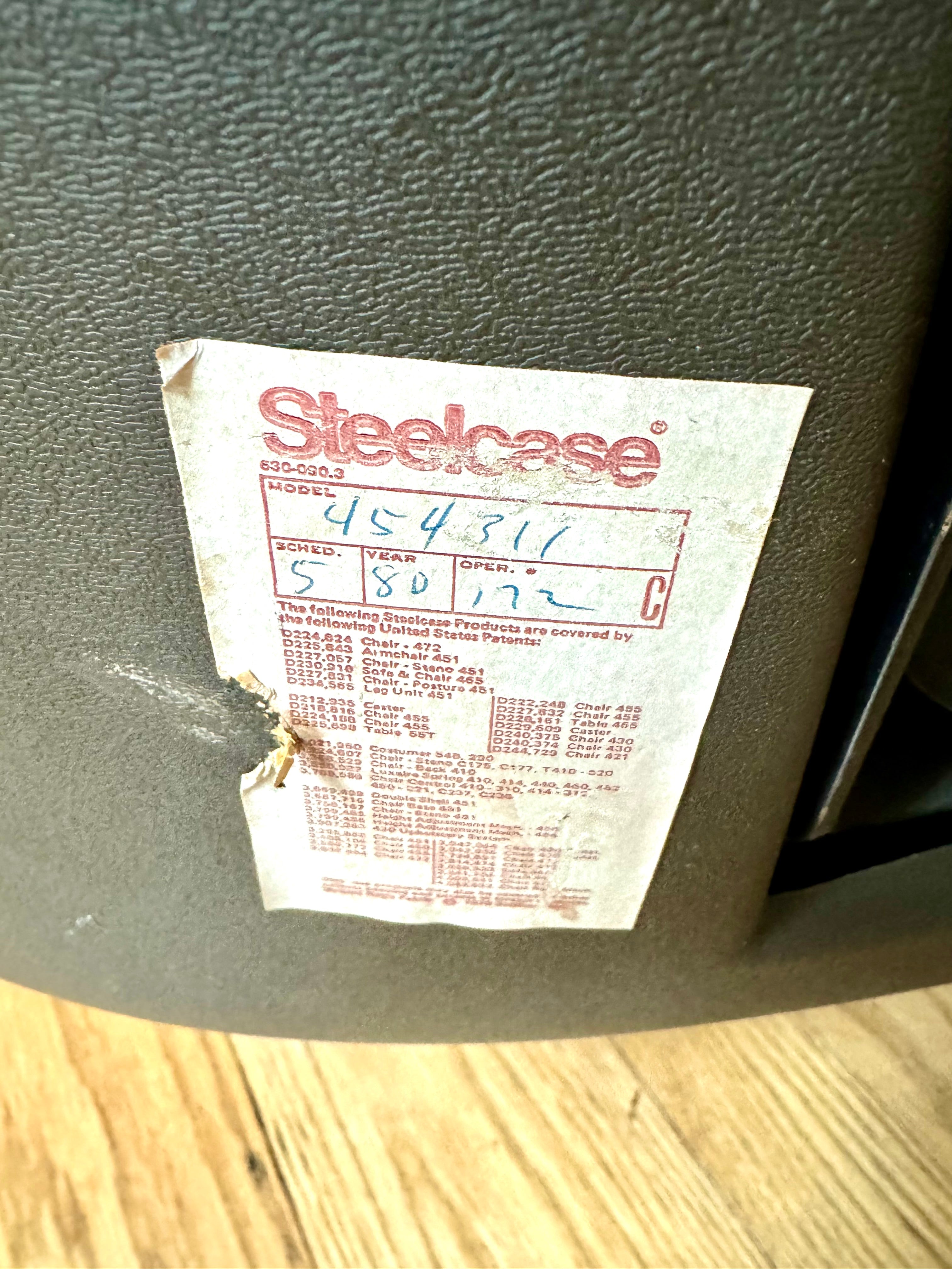 Vintage MCM Steelcase Desk Chair | Green MCM Swivel Chair | Steelcase Rolling Padded Office Chair | 80's Adjustable Executive Swivel Chair