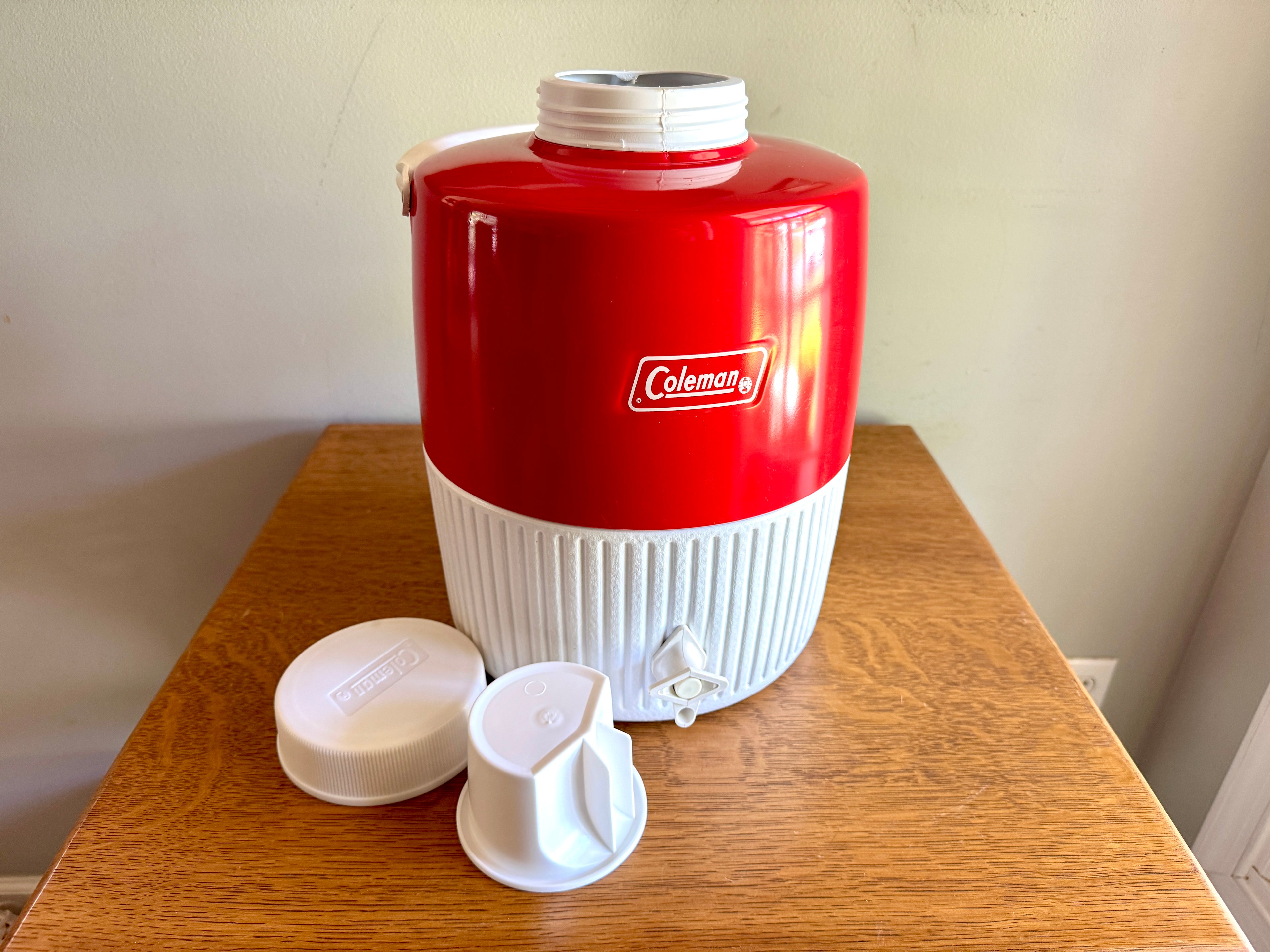 Vtg Coleman 2 Gallon Insulated Water Cooler with Spigot, Water Jug, Sporting Event, Camping