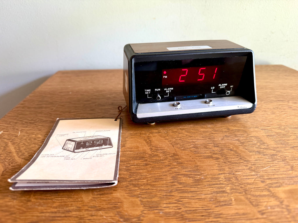 Vtg 1970s Sears Roebuck "Tradition" Digital Alarm Clock ~ Model 7196 Solid State Woodgrain Alarm Clock