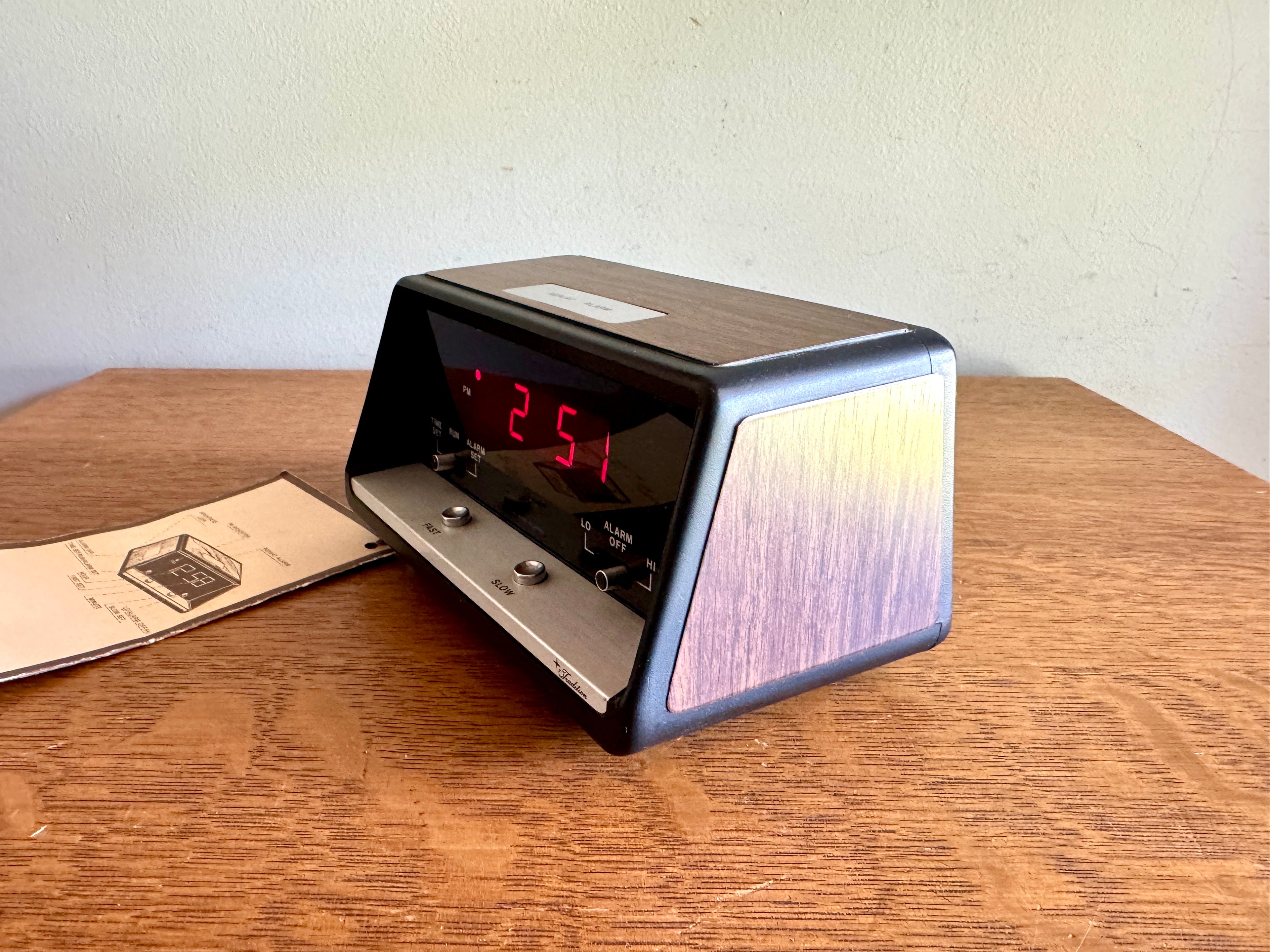 Vtg 1970s Sears Roebuck "Tradition" Digital Alarm Clock ~ Model 7196 Solid State Woodgrain Alarm Clock