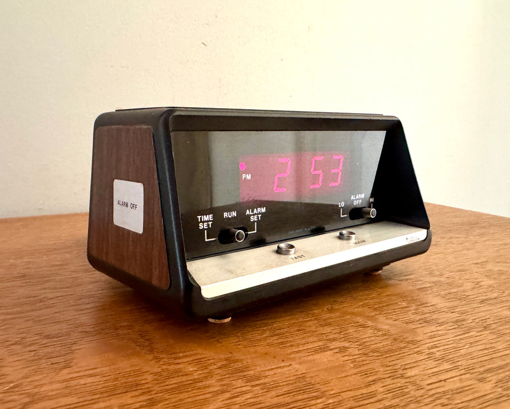 Vtg 1970s Sears Roebuck "Tradition" Digital Alarm Clock ~ Model 7196 Solid State Woodgrain Alarm Clock