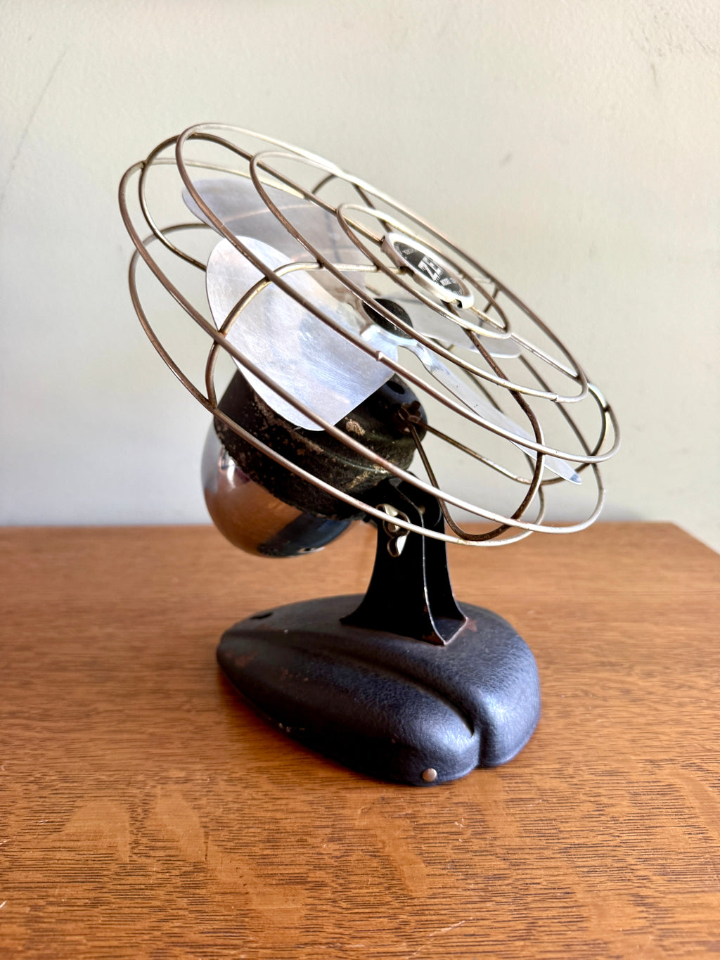 Vtg Bersted MFG Co. ZERO Model 1250R Fan ~ Working Single Speed Chrome Fan