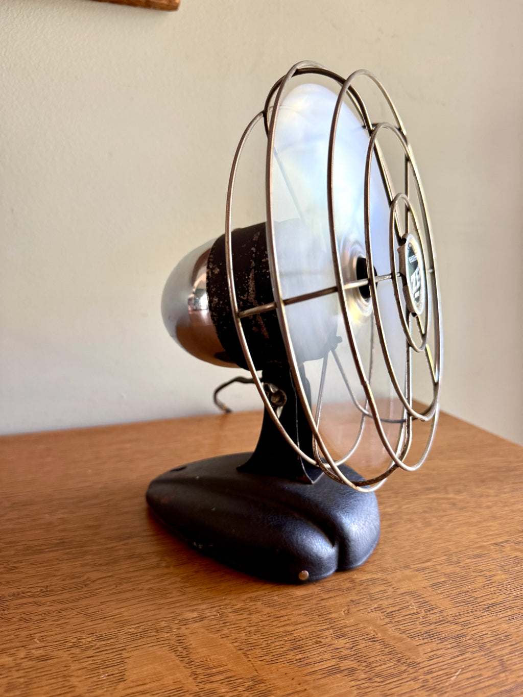 Vtg Bersted MFG Co. ZERO Model 1250R Fan ~ Working Single Speed Chrome Fan