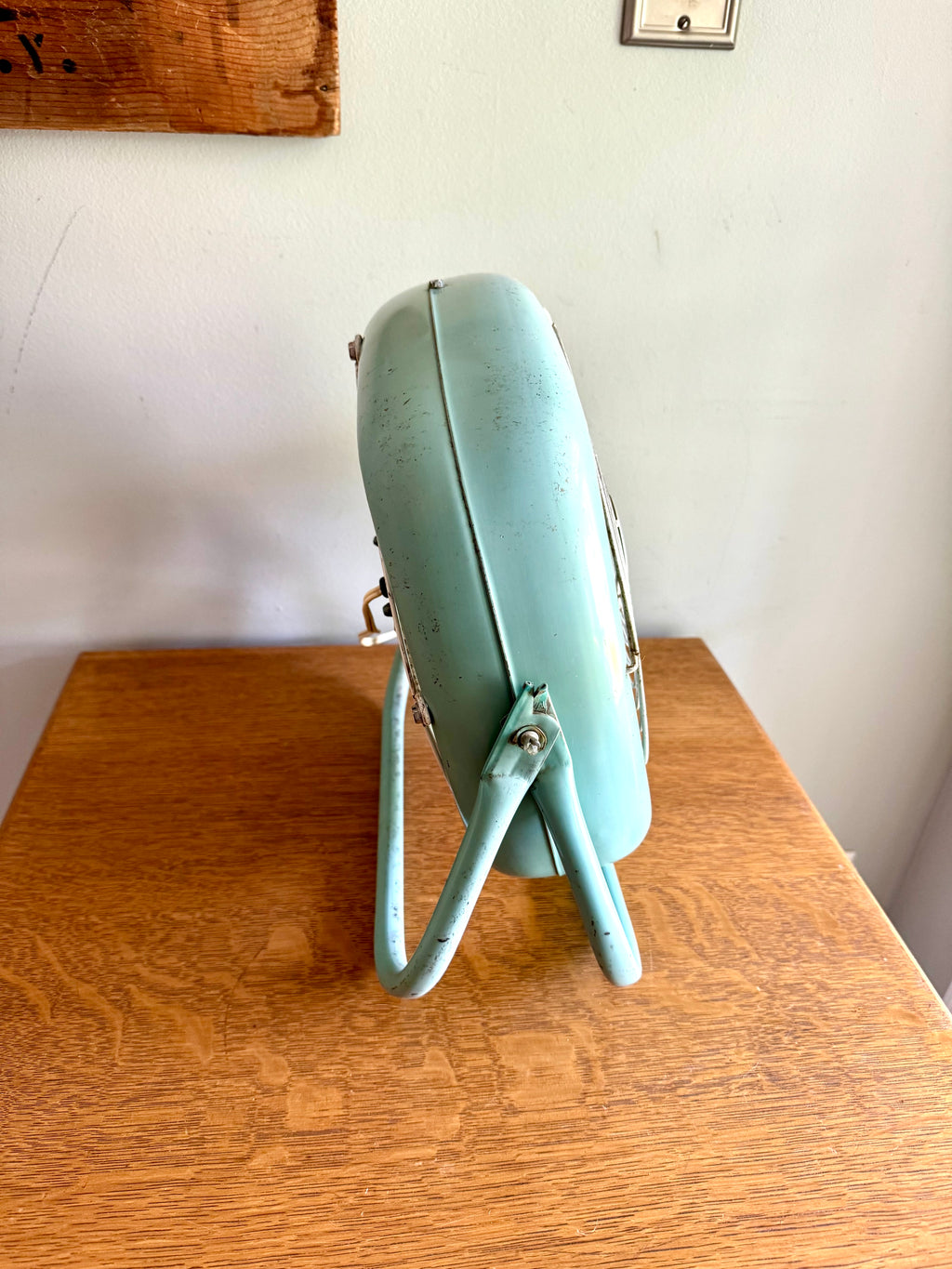 Vintage Aqua Blue Eastern Electric Table Fan | Turquoise Lasko Electric Table Fan | MCM Table Fan| Rustic Tilting Single Speed Electric Fan
