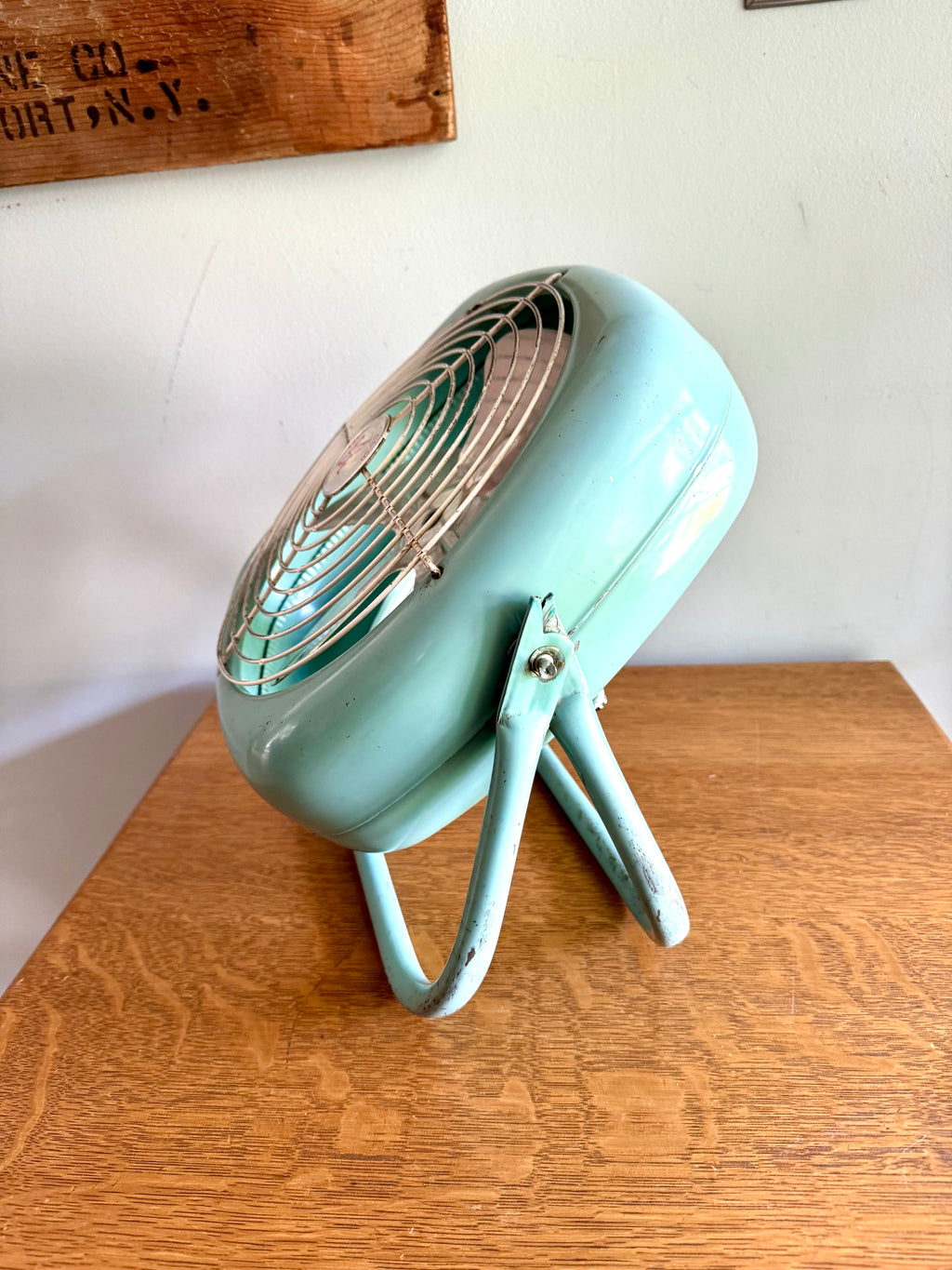 Vintage Aqua Blue Eastern Electric Table Fan | Turquoise Lasko Electric Table Fan | MCM Table Fan| Rustic Tilting Single Speed Electric Fan