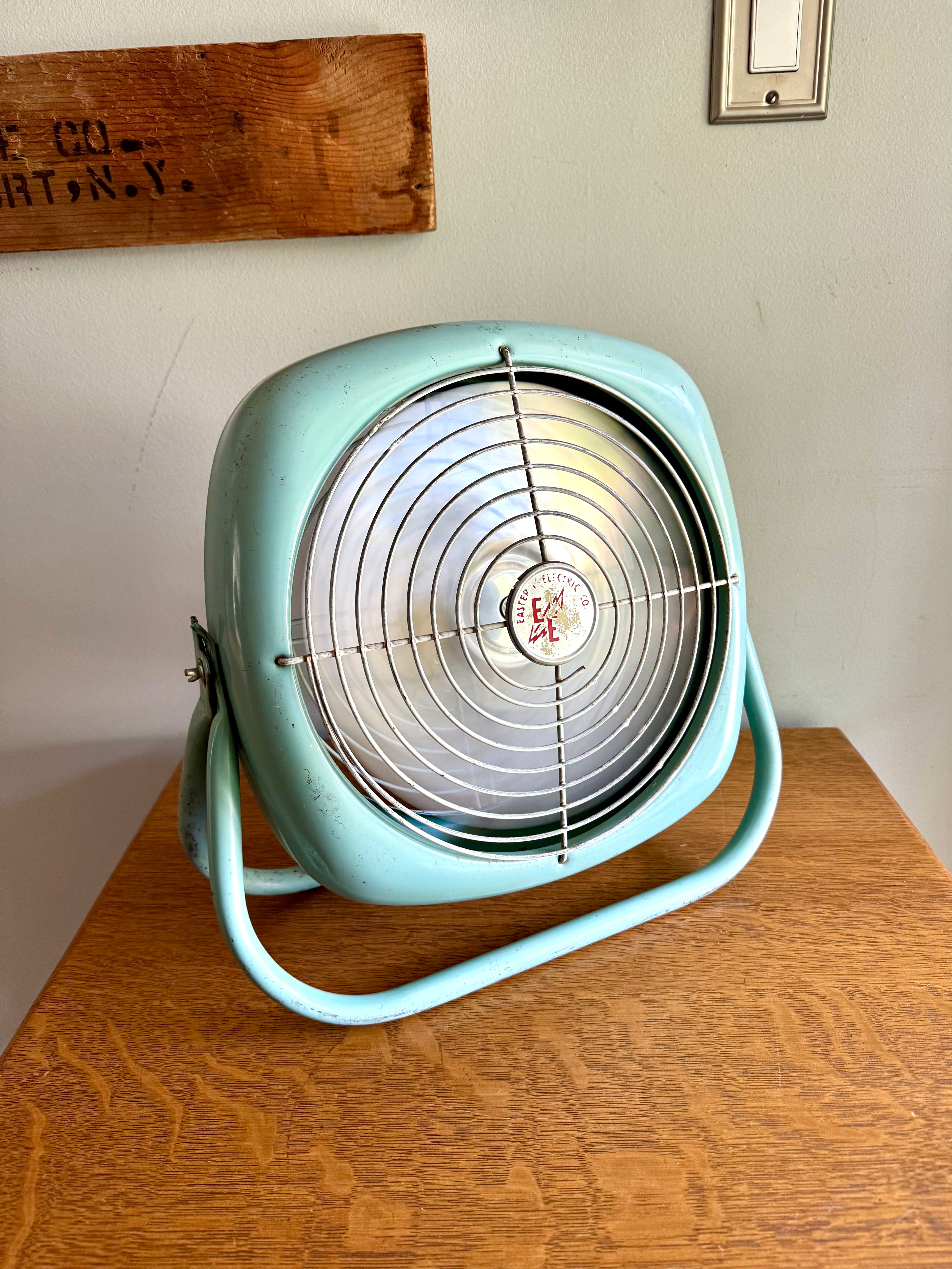 Vintage Aqua Blue Eastern Electric Table Fan | Turquoise Lasko Electric Table Fan | MCM Table Fan| Rustic Tilting Single Speed Electric Fan