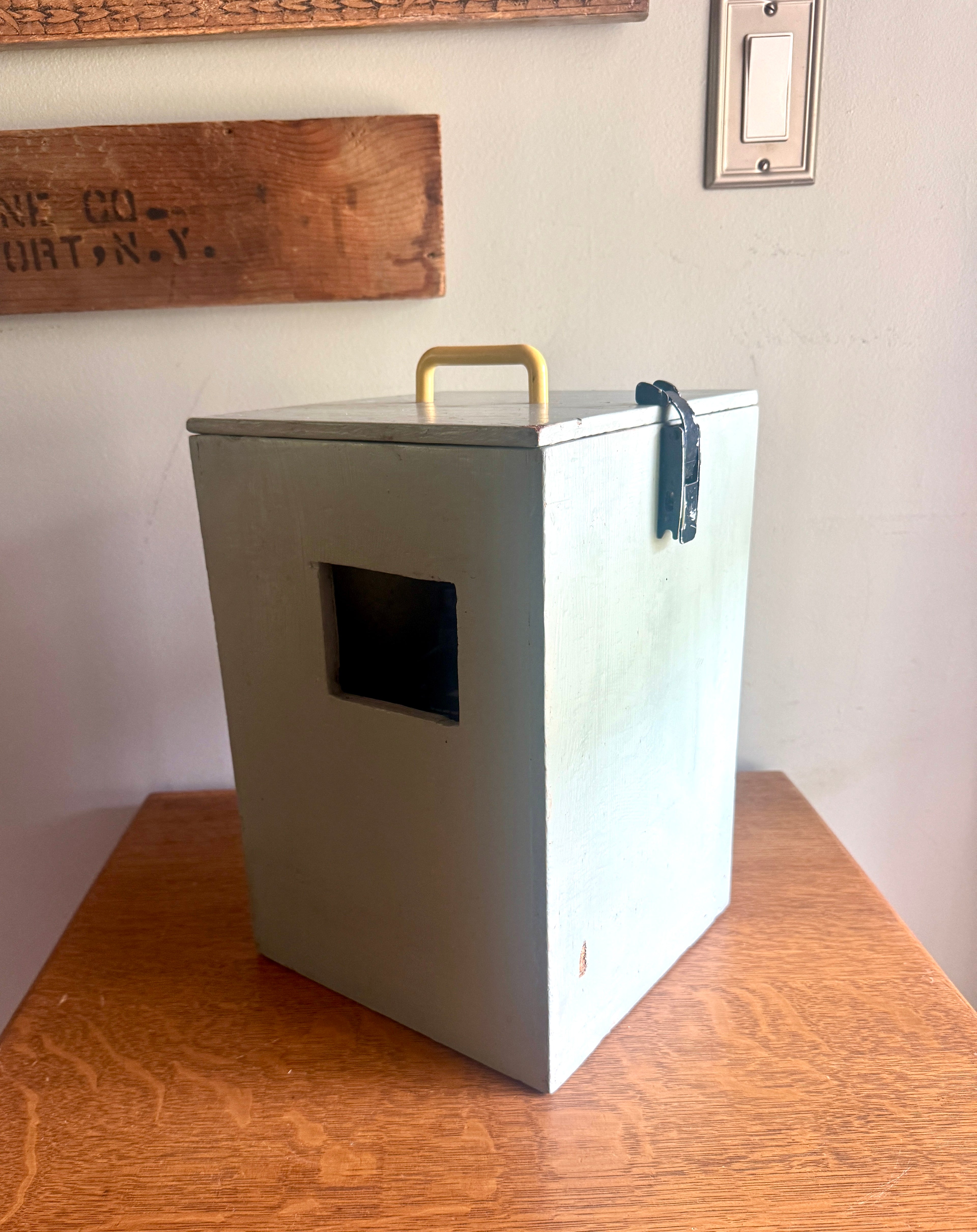 Vintage Coleman Bottle Top Burner Stove In Hand Made Wood Carrying Box (Propane Not Included)