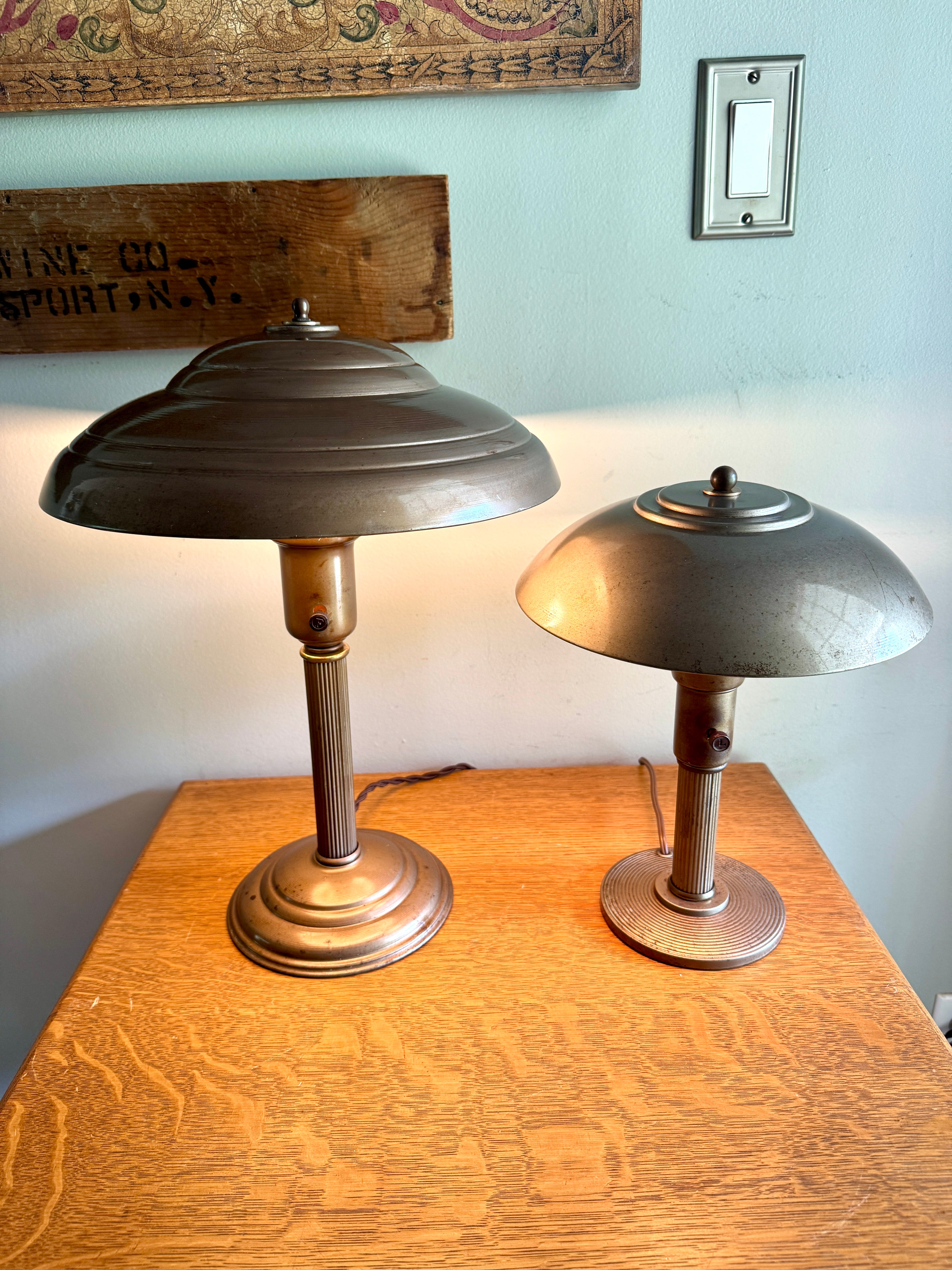 Vintage Art Deco Flying Saucer Metal Desk Lamp ~ Machine Age Metal Desk Lamp