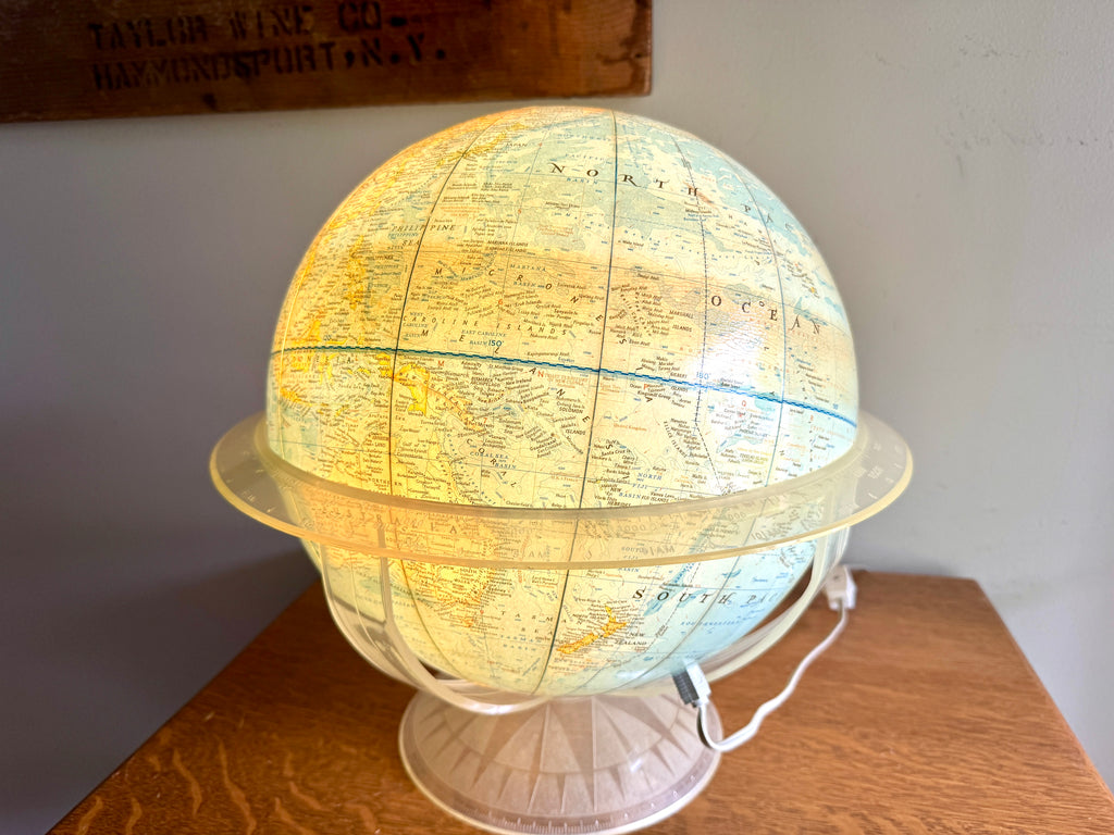 Vintage 1960's Illuminated National Geographic 12" Globe in Clear Stand ~