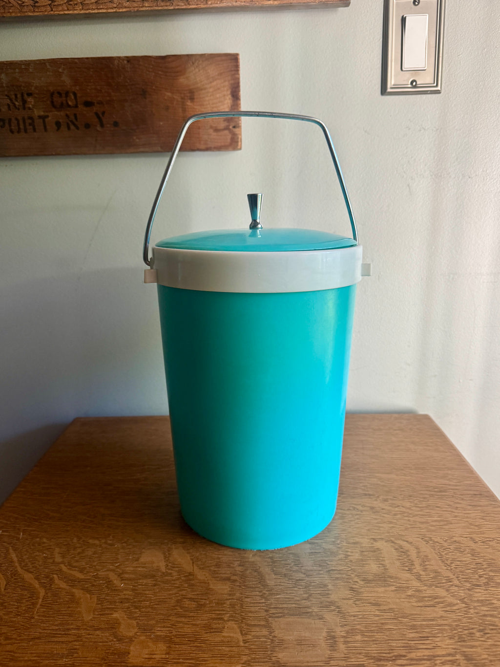 Mid Century Turquoise Ice Bucket by Plas-Tex Atomic Barware ~ MCM Turquoise Ice Bucket