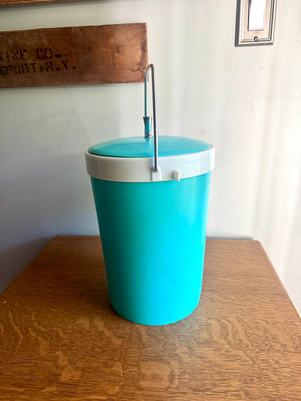 Mid Century Turquoise Ice Bucket by Plas-Tex Atomic Barware ~ MCM Turquoise Ice Bucket